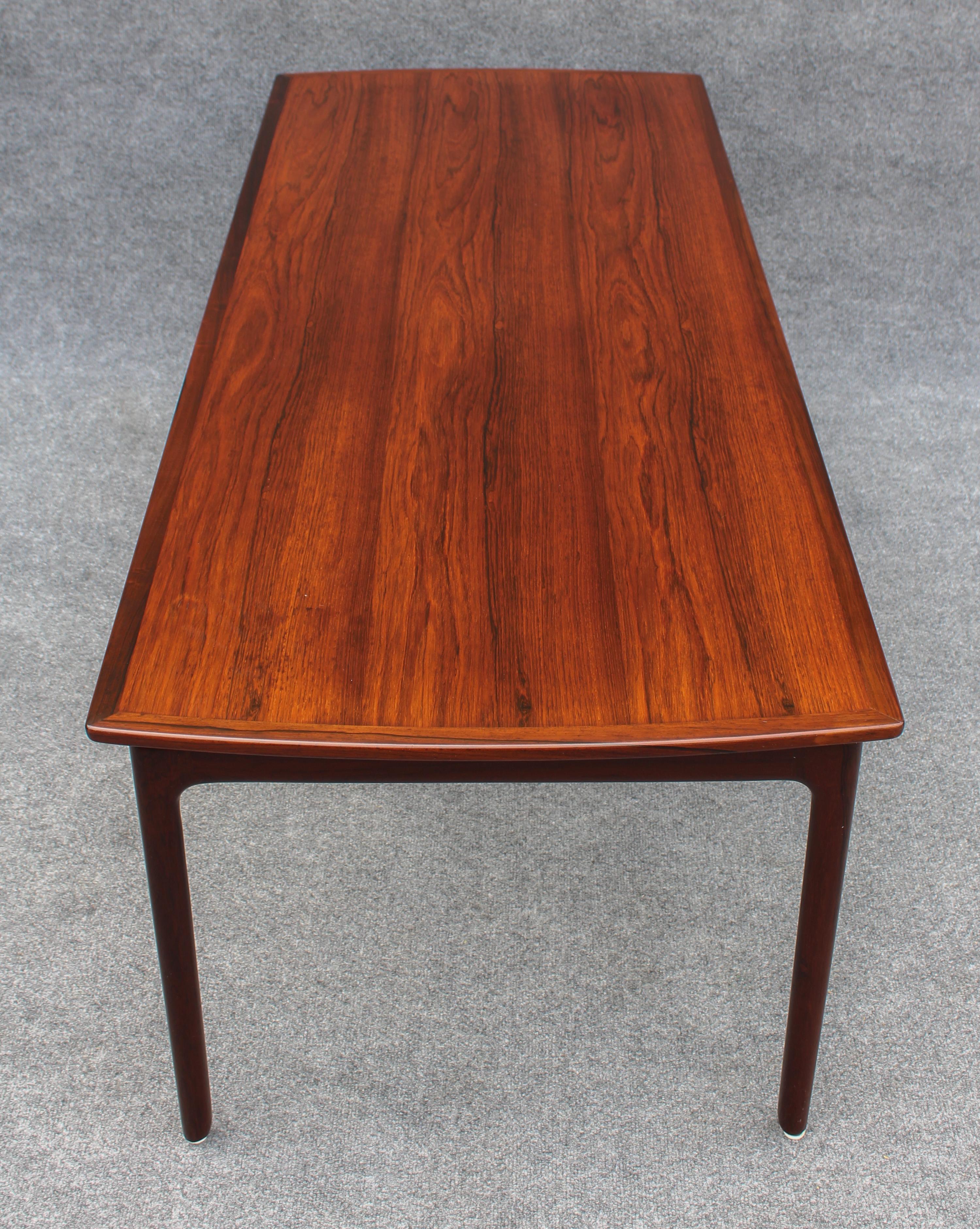 Fully Restored & Rare Ole Wanscher Floating Top Rosewood Coffee Table 1960s In Good Condition For Sale In Philadelphia, PA