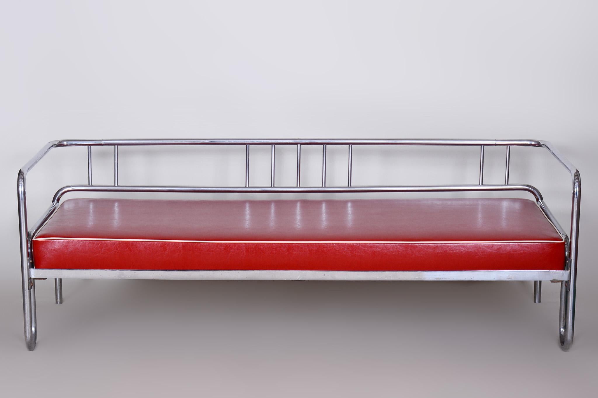 Czech Fully Restored Red Bauhaus Sofa, High-Quality Leather, Tubular Chrome, 1930s For Sale