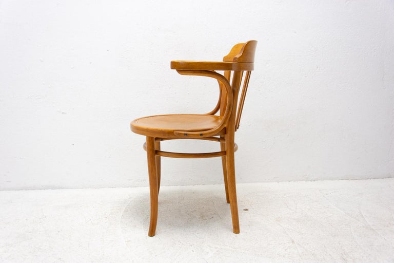 20th Century Fully Restored Thonet Office Chair, 1930s, Czechoslovakia For Sale