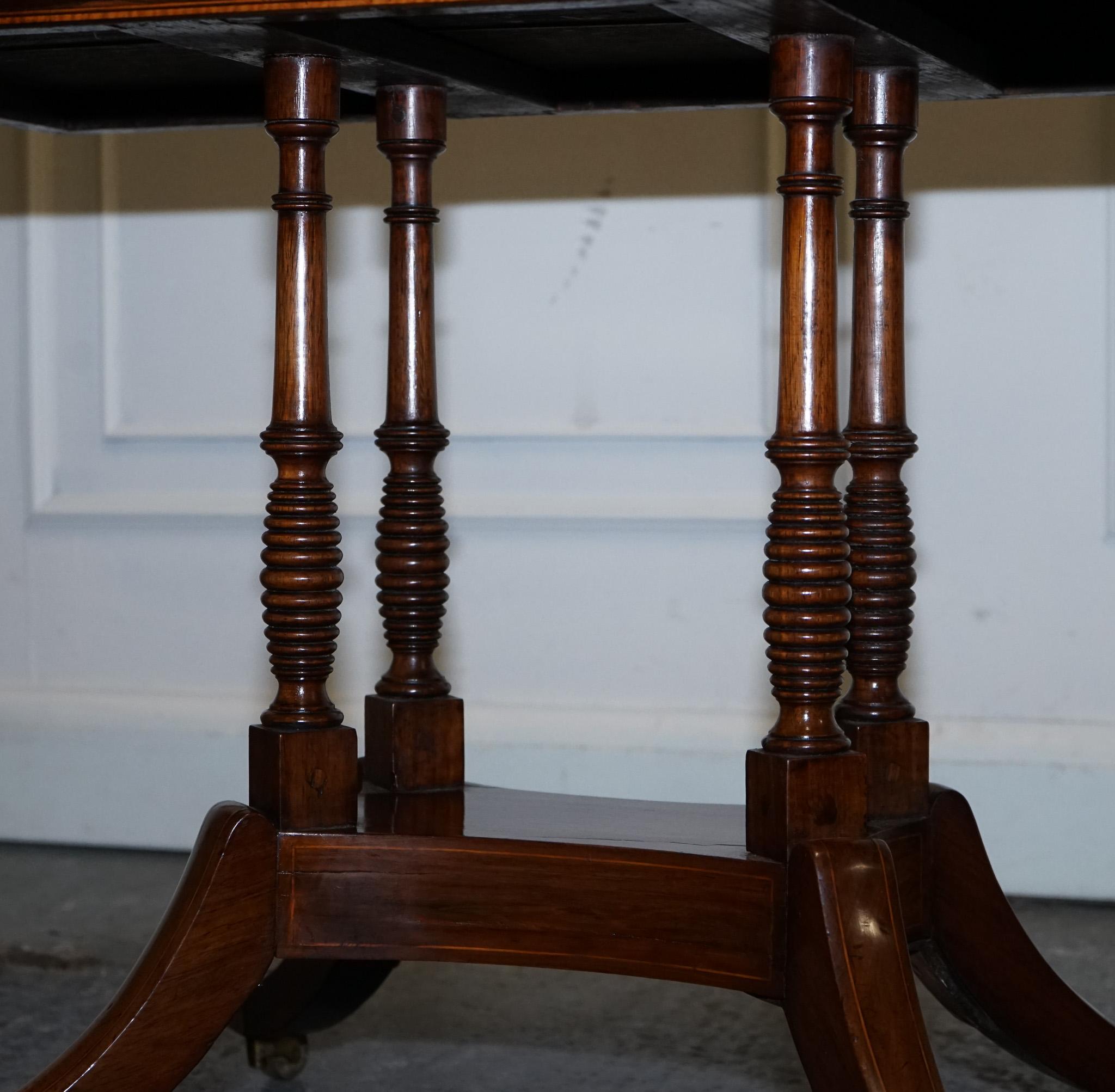 FULLY RESTORED GEORGIAN GAMES CARD FOLDING TABLE ON ORIGiNAL BRASS CASTORS For Sale 10