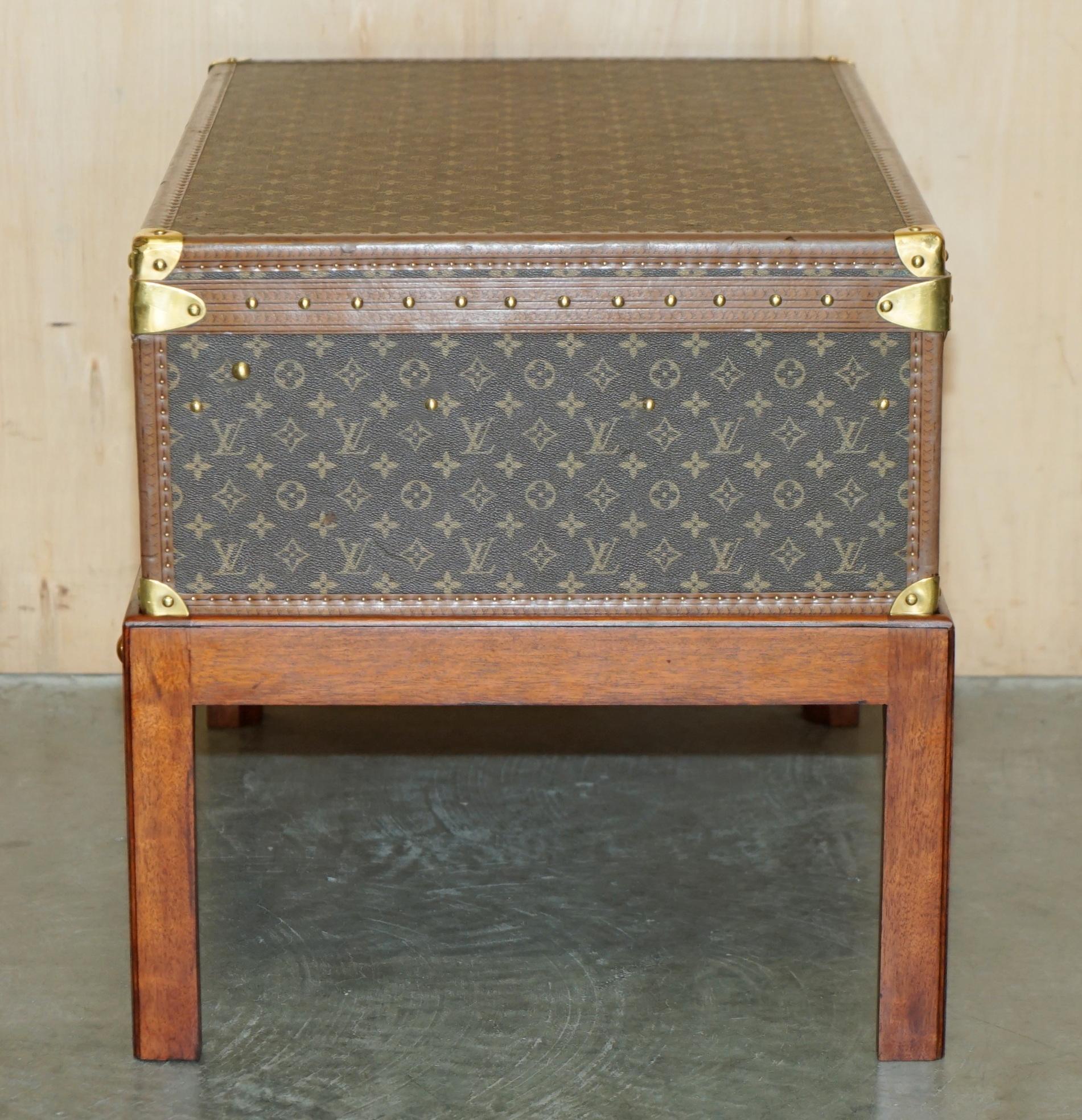 FULLY RESTORED ViNTAGE BROWN LEATHER LOUIS VUITTON SUITCASE TRUNK COFFEE TABLE 6