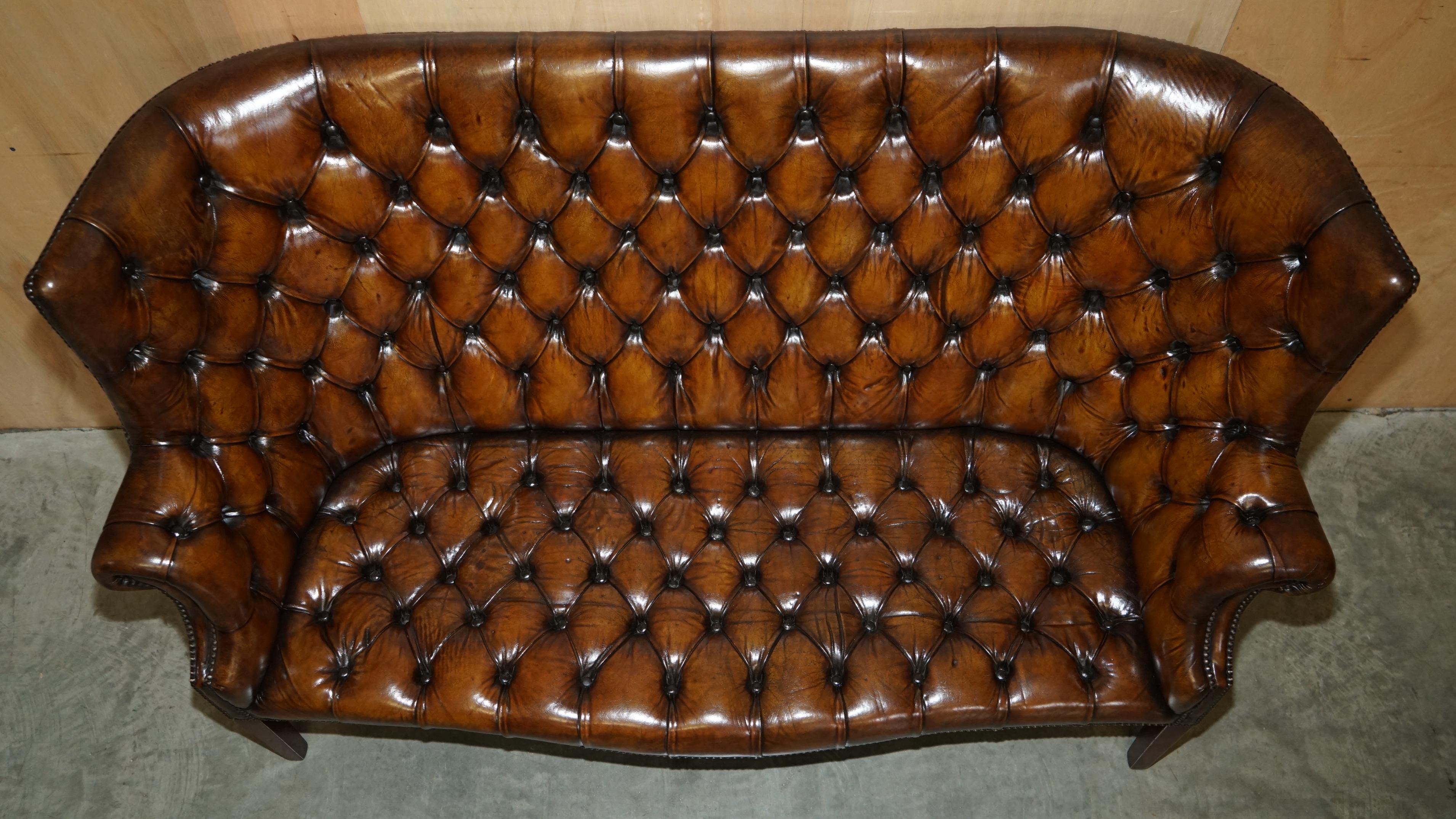 FULLY RESTORED ViNTAGE CIGAR BROWN LEATHER PORTERS WINGBACK CHESTERFIELD SOFA For Sale 4