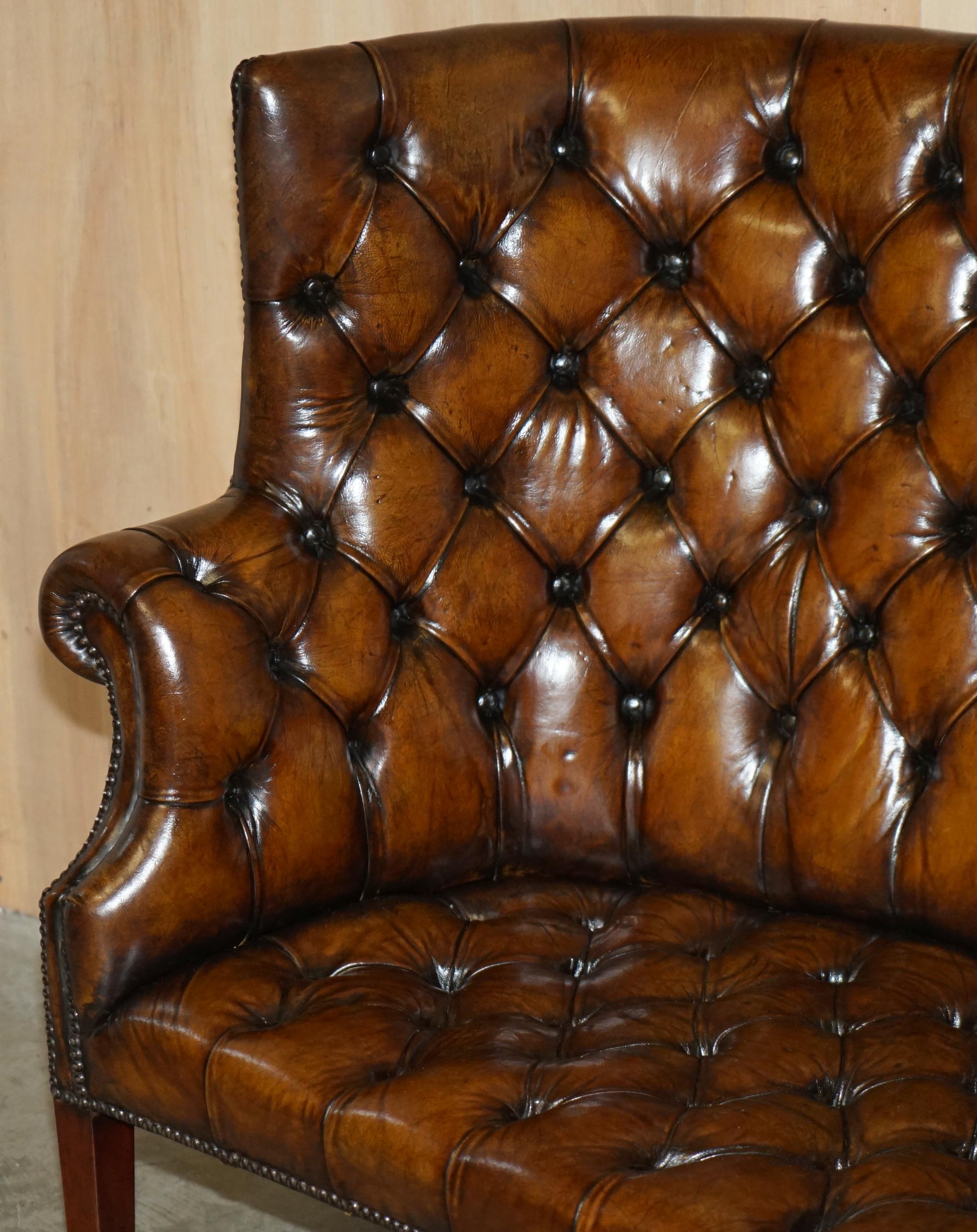 Chesterfield FULLY RESTORED ViNTAGE CIGAR BROWN LEATHER PORTERS WINGBACK CHESTERFIELD SOFA For Sale