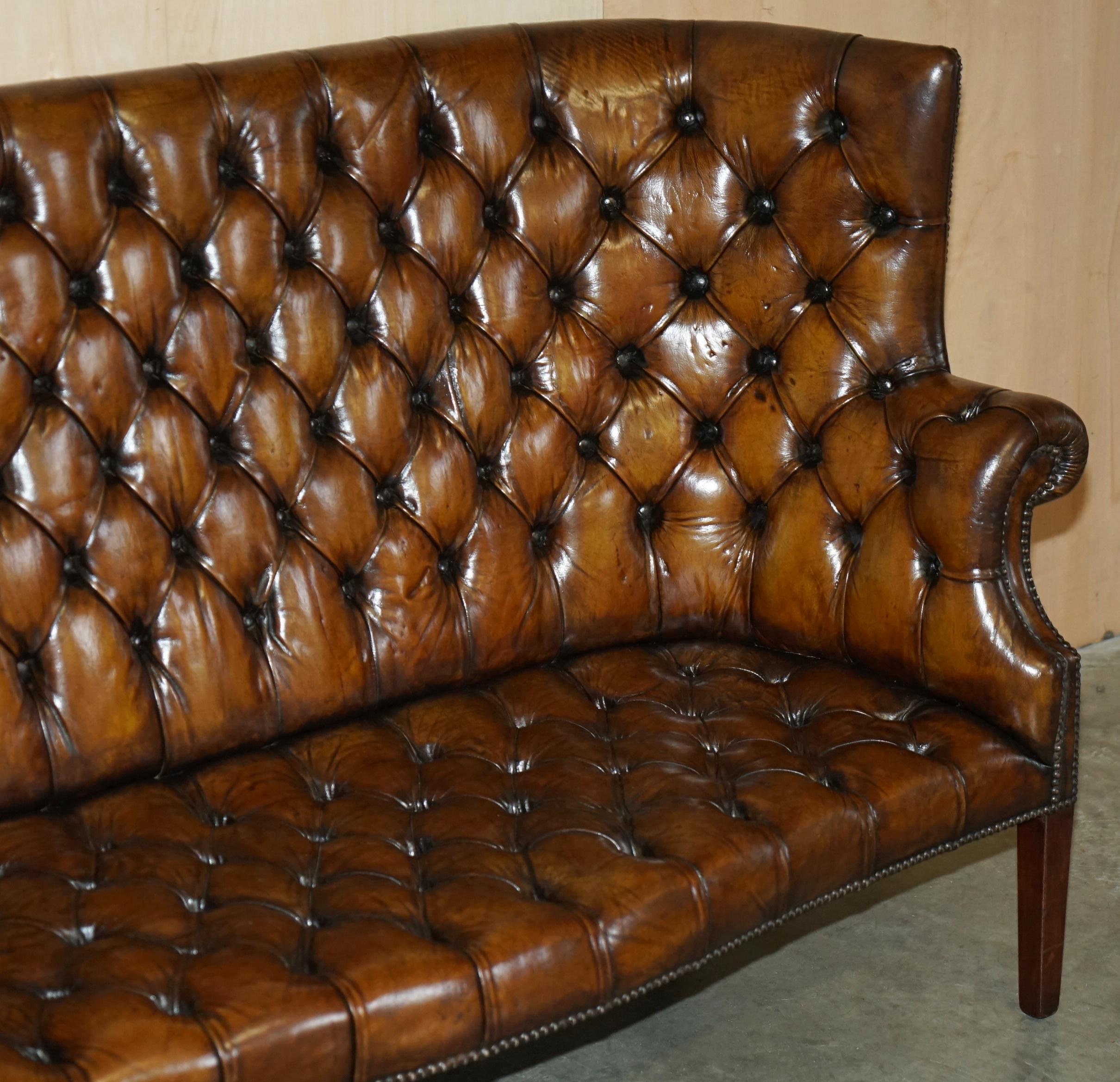 Mid-20th Century FULLY RESTORED ViNTAGE CIGAR BROWN LEATHER PORTERS WINGBACK CHESTERFIELD SOFA For Sale