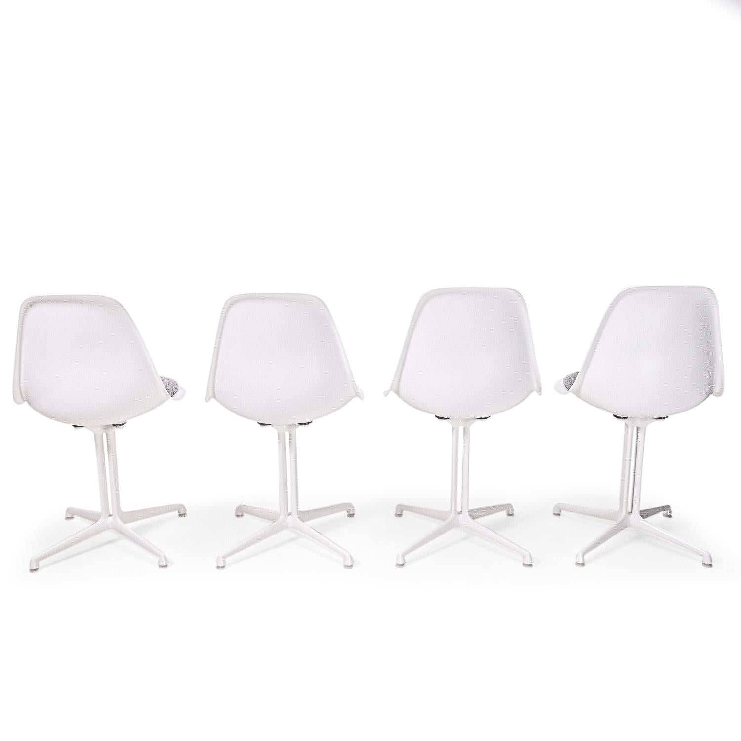 Late 20th Century Fully Restored Vintage Eames Side Chairs, Set of 4, La Fonda Base