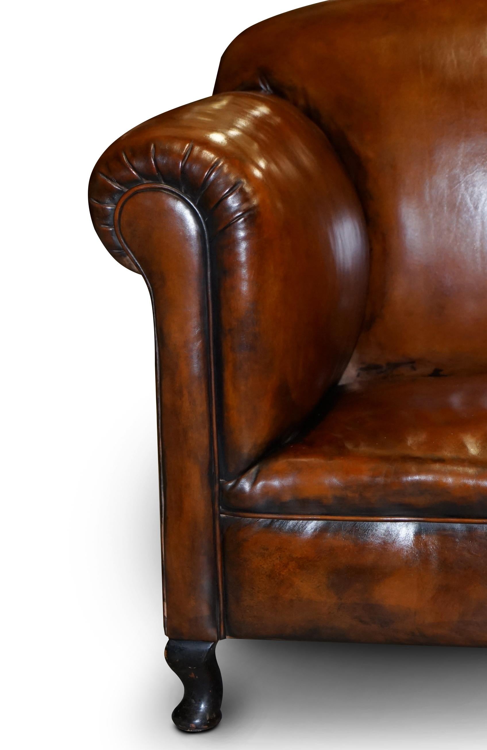 Restaurierte Whisky Brown Leder Drop Arm Chaise Lounge Sofa Pferdehaar gefüllt im Angebot 5