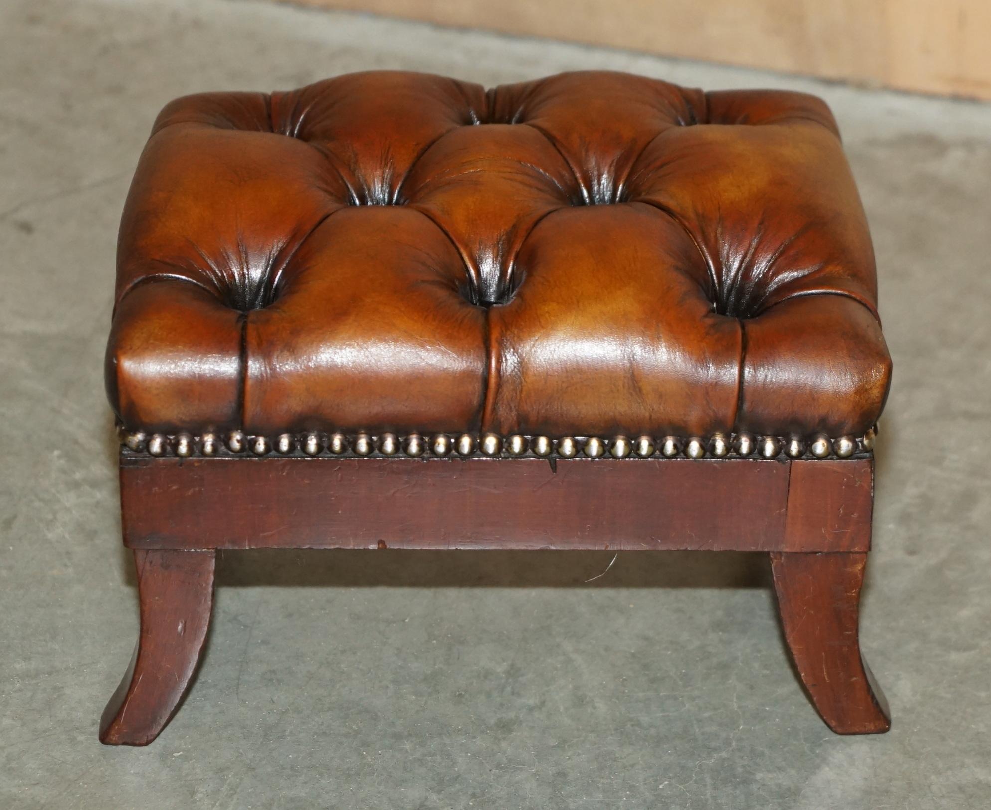 Sac à dos ARMCHAIR CHESTERFIELD entièrement récupéré, en cuir marron teint à la main en vente 3