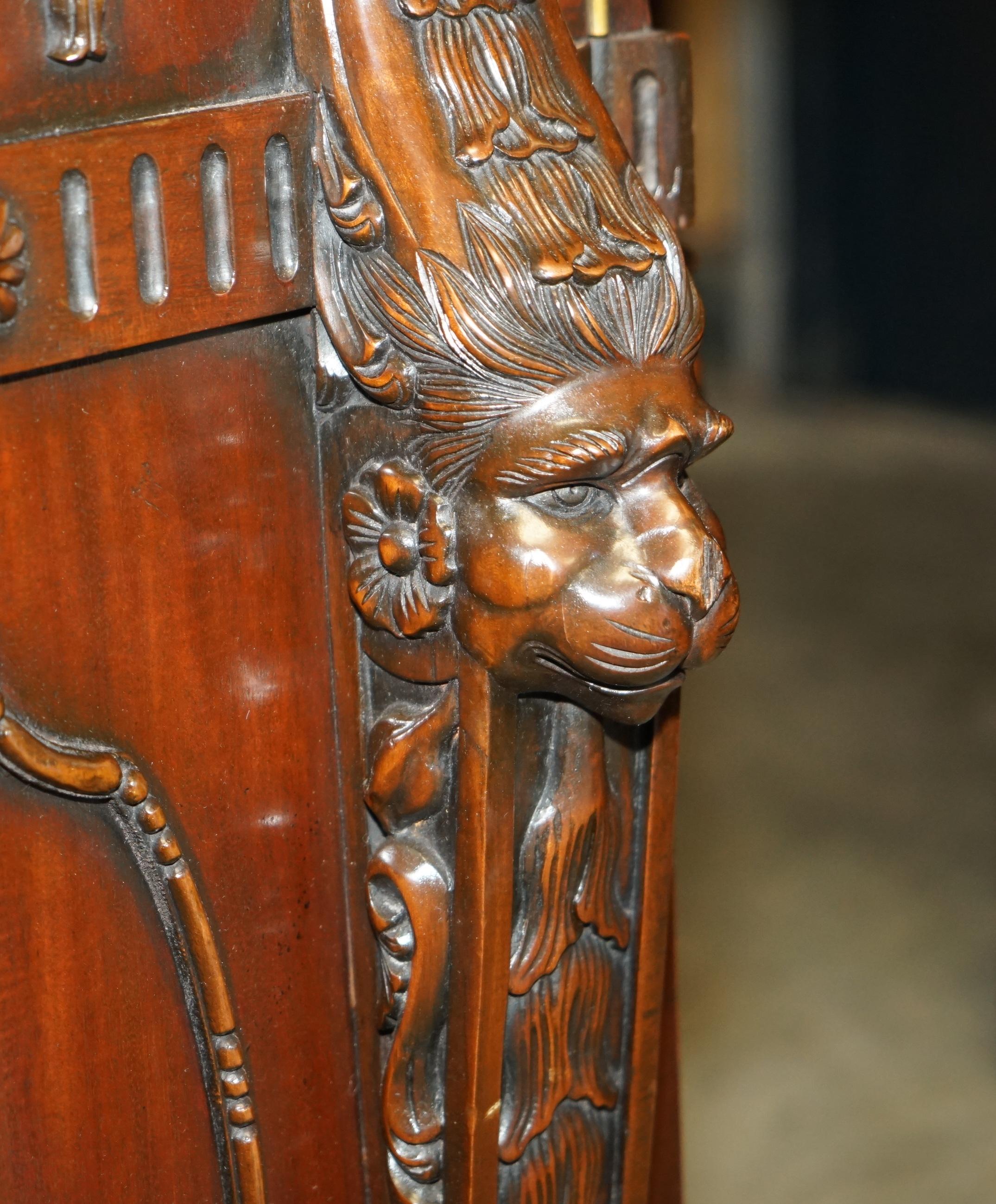 FULLY RESTPORED THOMAS CHiPPENDALE LIONS HEAD CARVED TWIN PEDESTAL PARTNER DESK For Sale 11