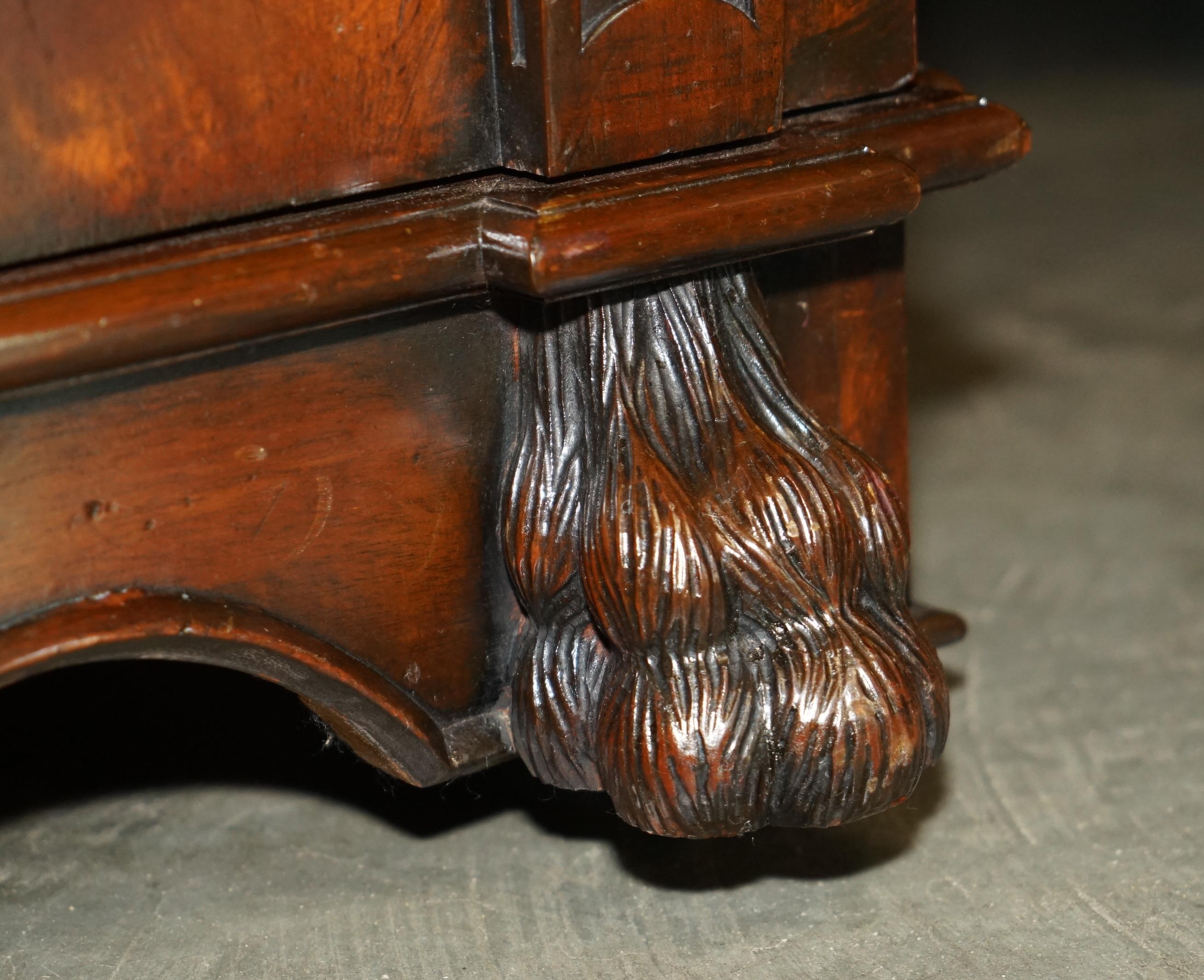 FULLY RESTPORED THOMAS CHiPPENDALE LIONS HEAD CARVED TWIN PEDESTAL PARTNER DESK For Sale 1