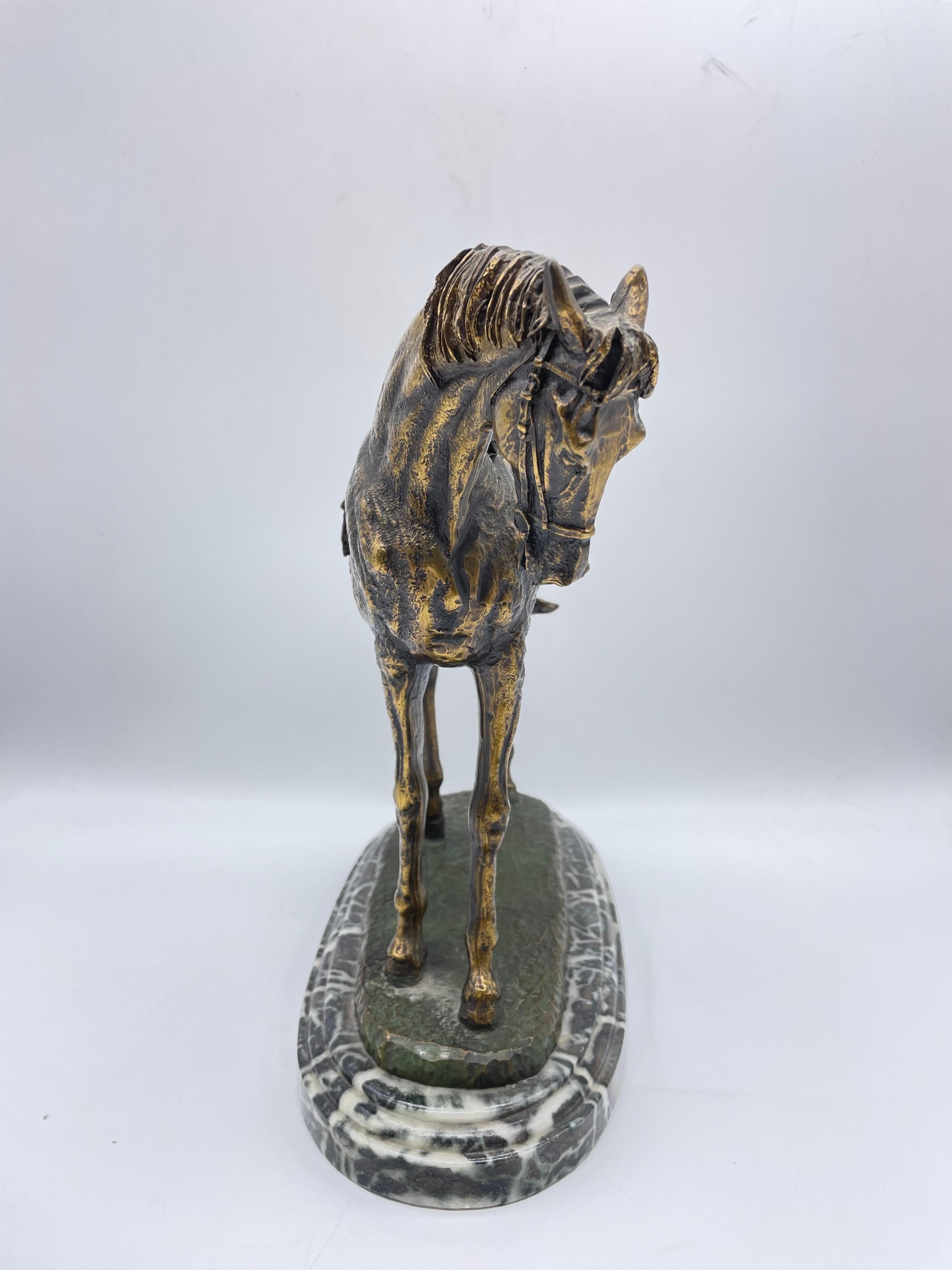 Fully Sculpted Horse Sculpture on Marble For Sale 2