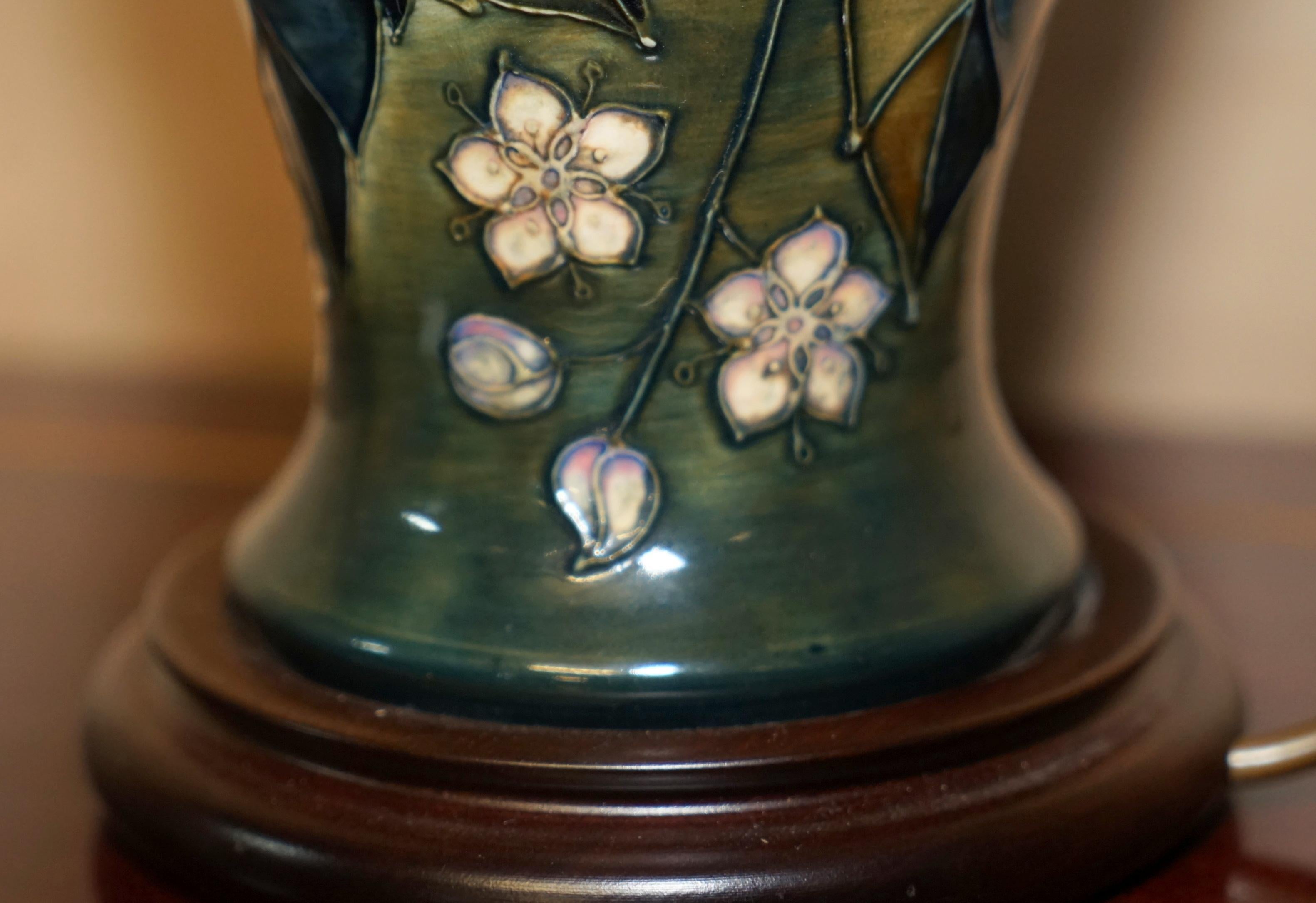 Fully Signed and Stamped 1992 Moorcroft Bramble Table Lamp in Stunning Order 2