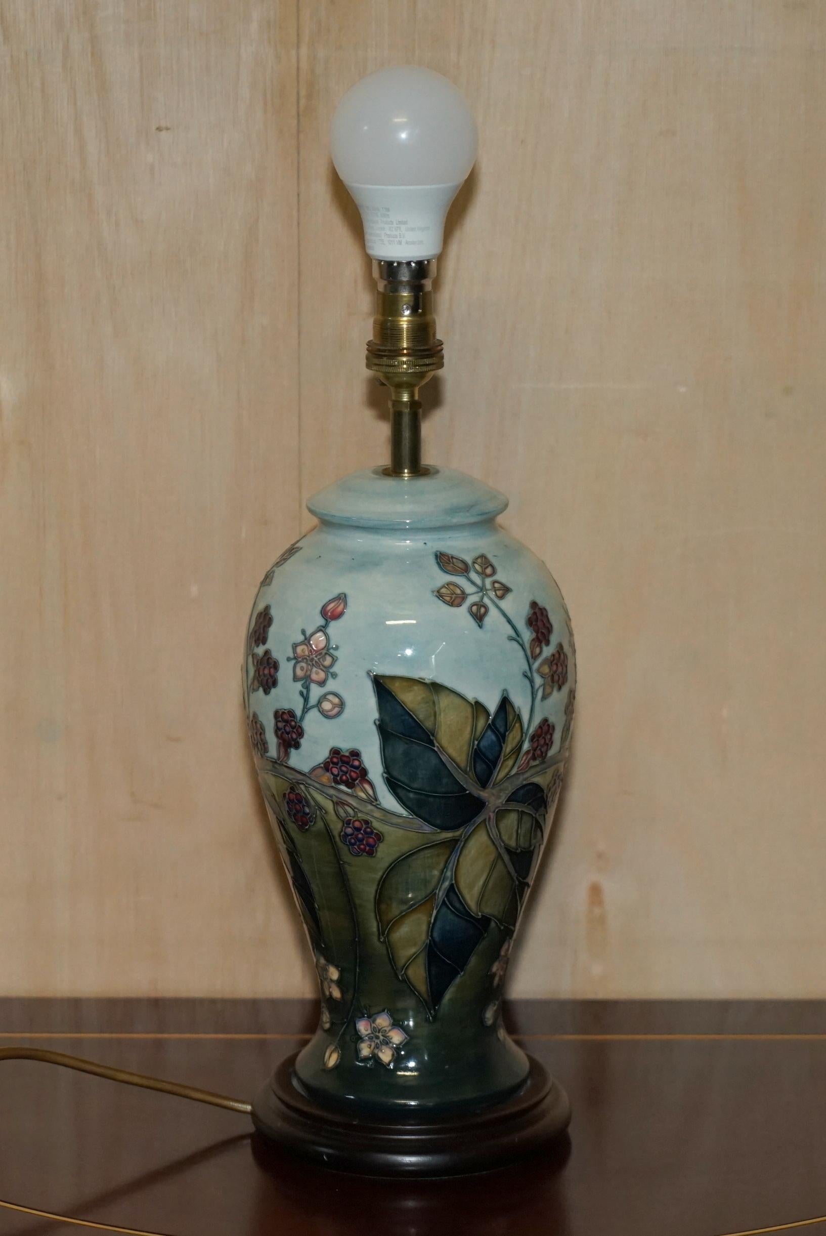 Fully Signed and Stamped 1992 Moorcroft Bramble Table Lamp in Stunning Order 5