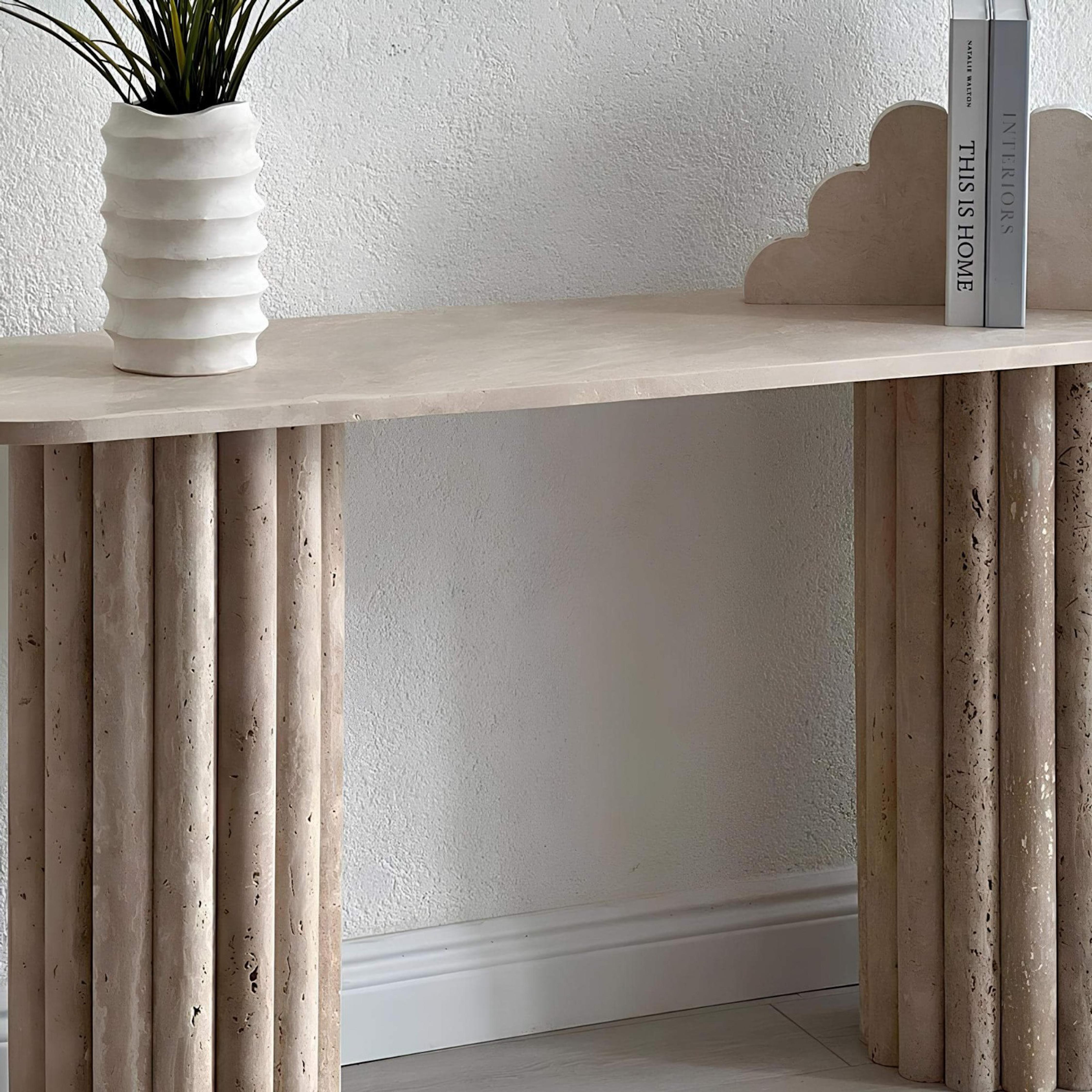 Consola de Travertino con Patas Acanaladas - Mesa de Entrada - Mesa de Mármol a Medida Artes y manualidades en venta