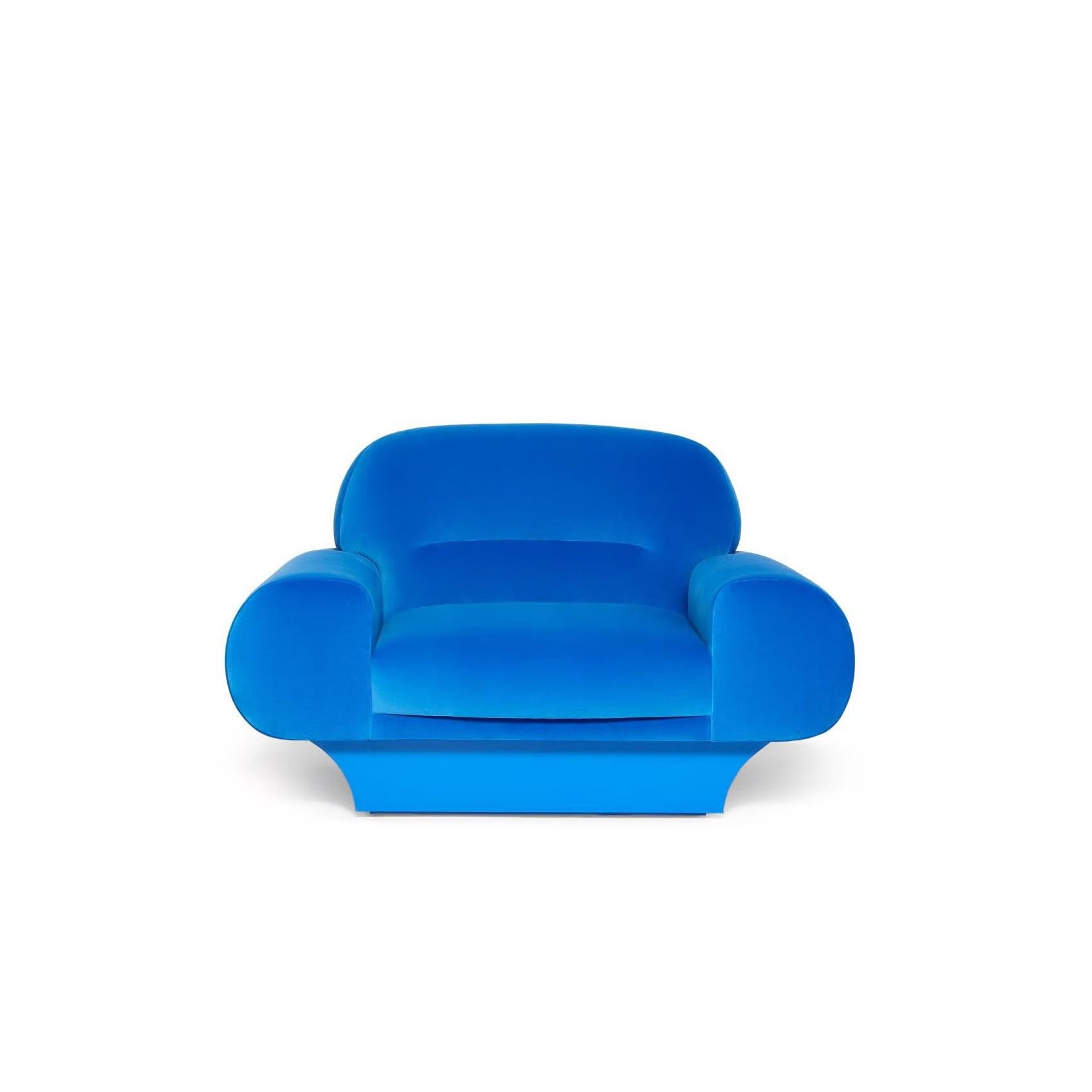 Moderne Fauteuil entièrement tapissé en velours glacé rouge brûlé en vente