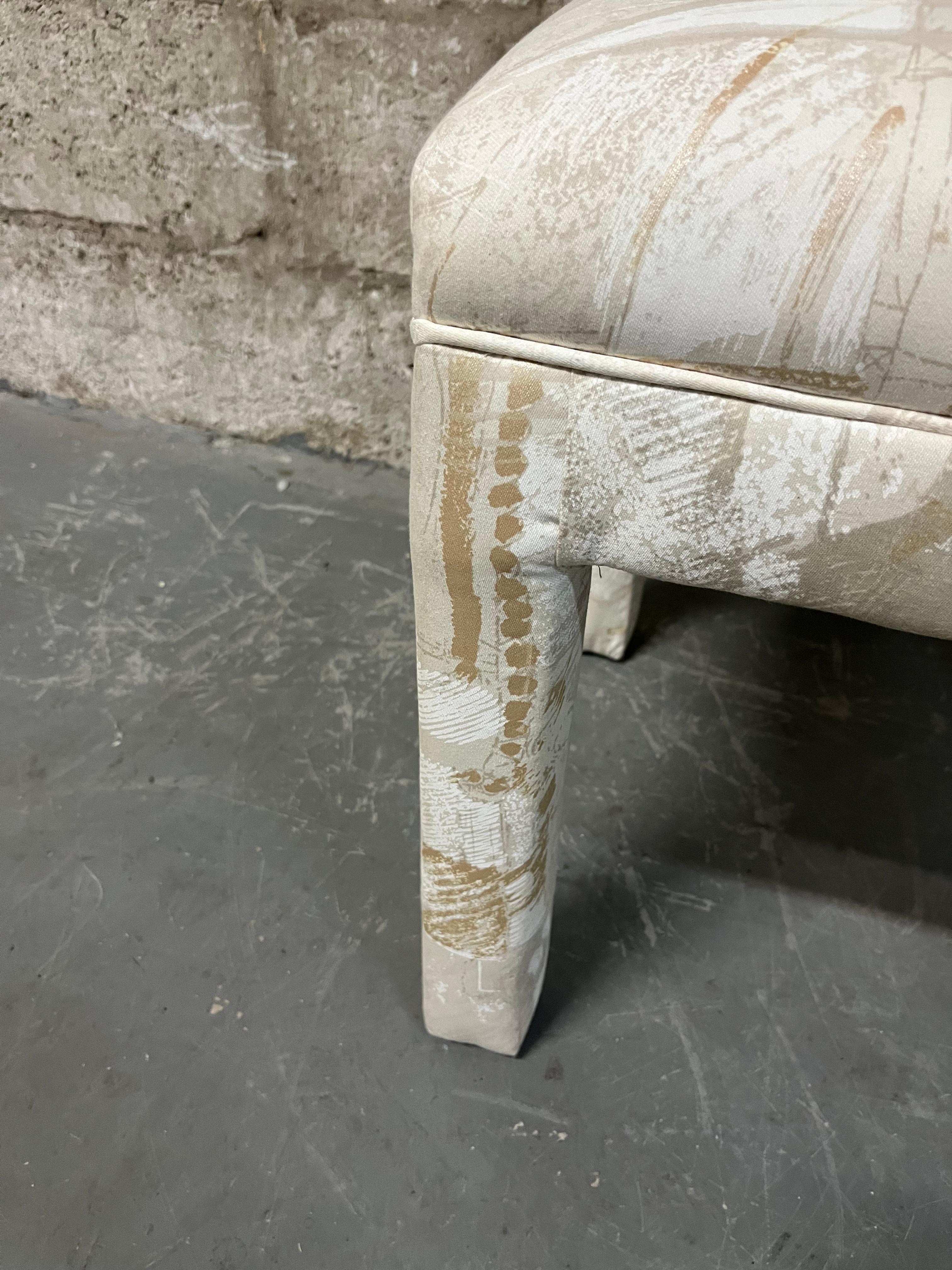 Fully Upholstered Postmodern Parson Style Vanity Bench / Stool. Circa 1980 For Sale 3
