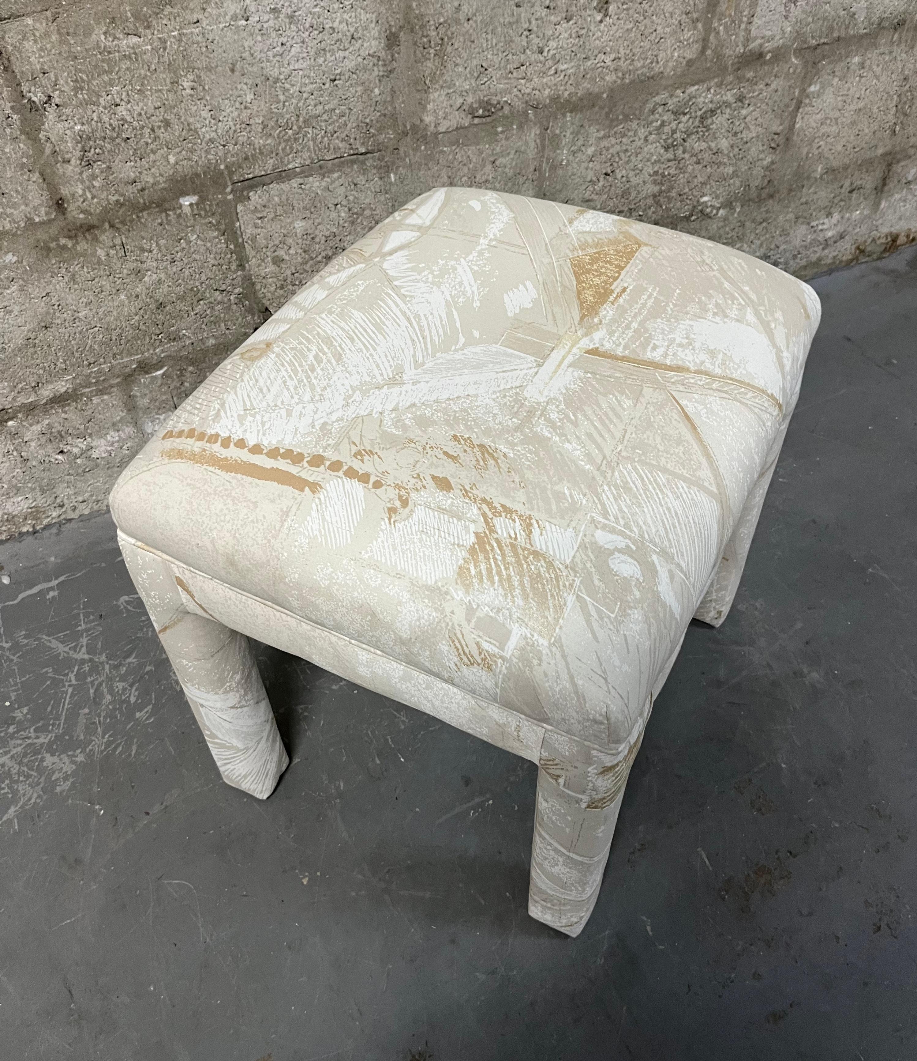 Late 20th Century Fully Upholstered Postmodern Parson Style Vanity Bench / Stool. Circa 1980 For Sale