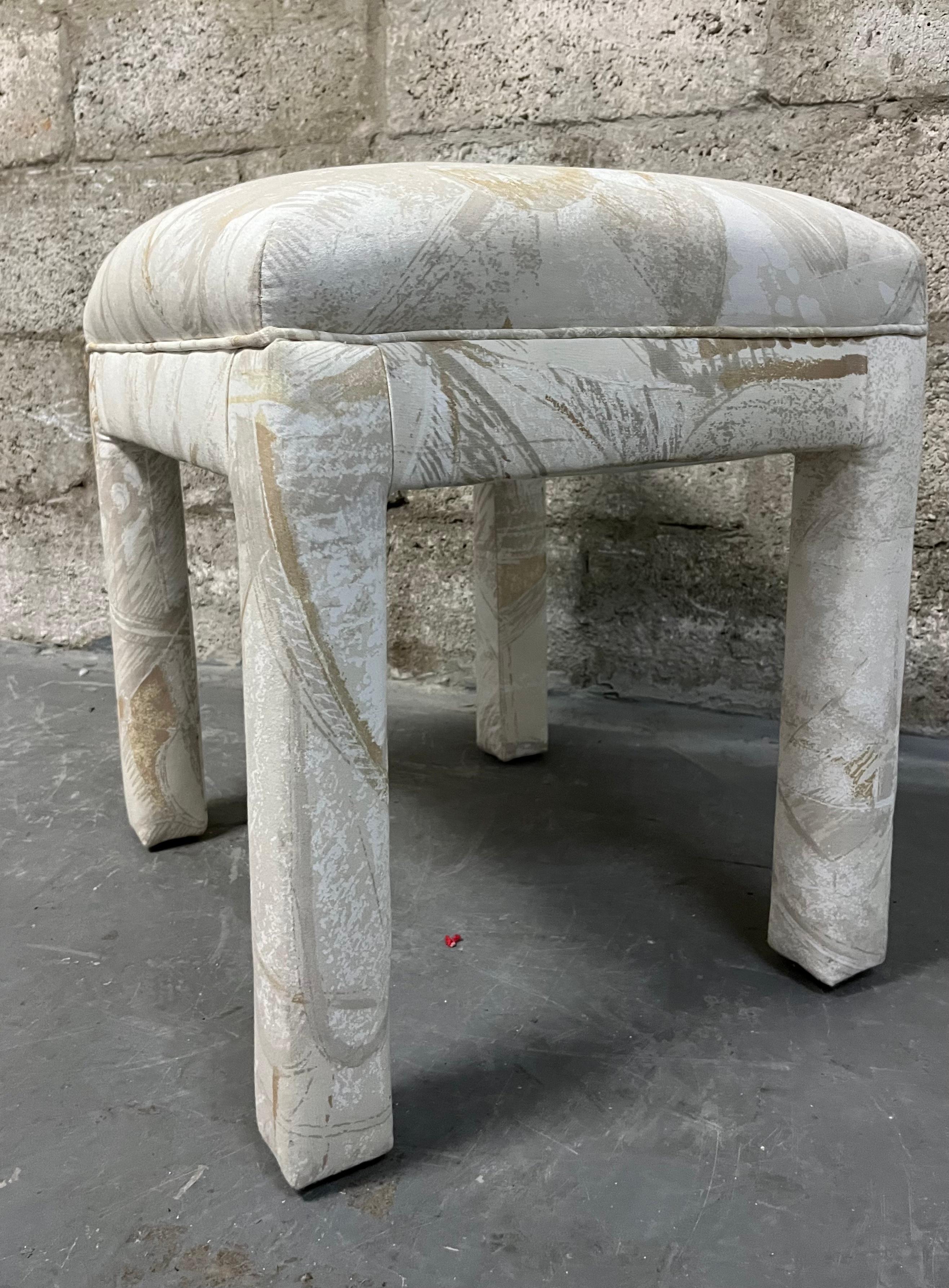 Fully Upholstered Postmodern Parson Style Vanity Bench / Stool. Circa 1980 For Sale 1