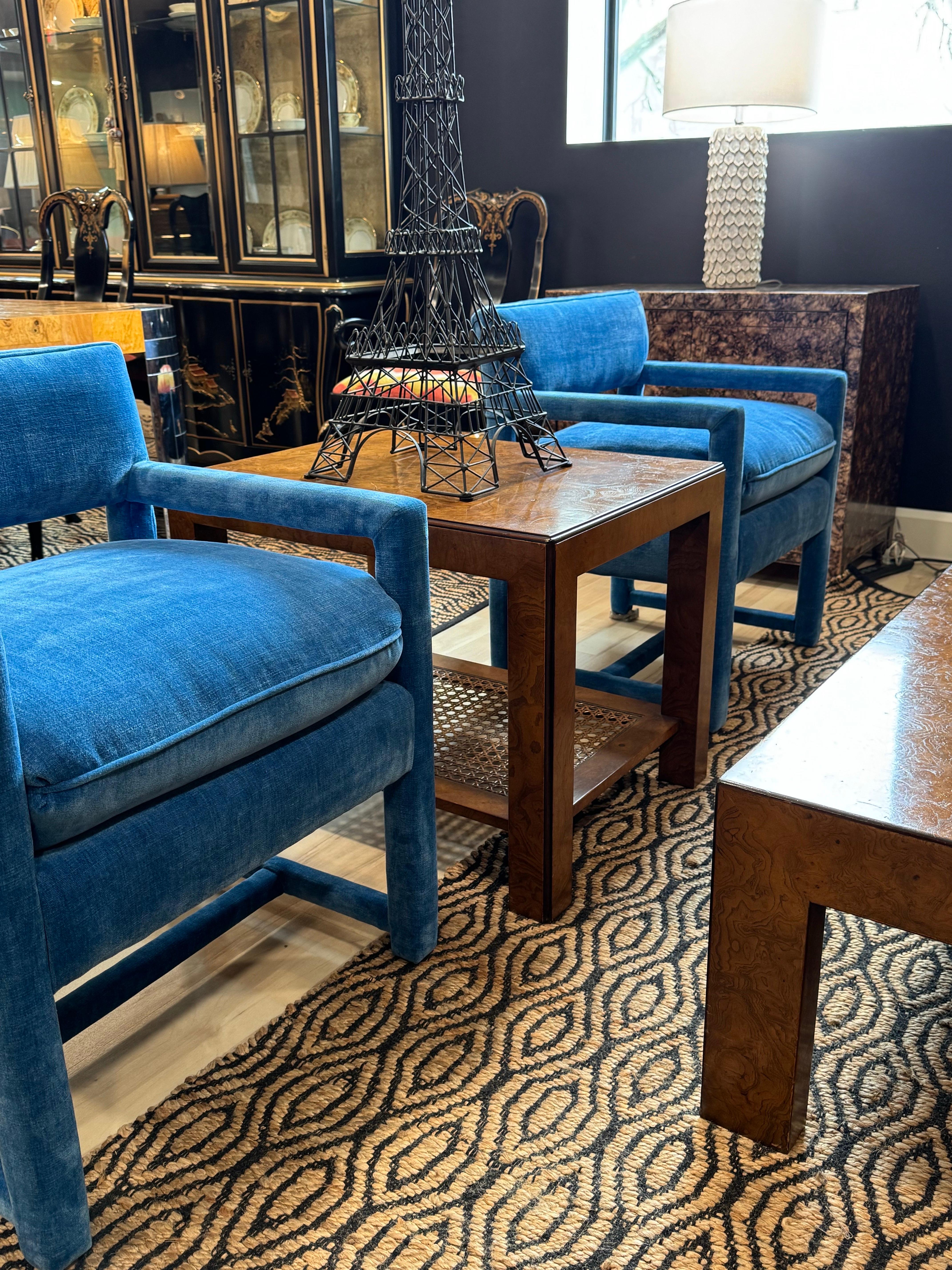Sillas laterales vintage totalmente tapizadas de Flair by Bernhardt, un par Moderno de mediados de siglo en venta