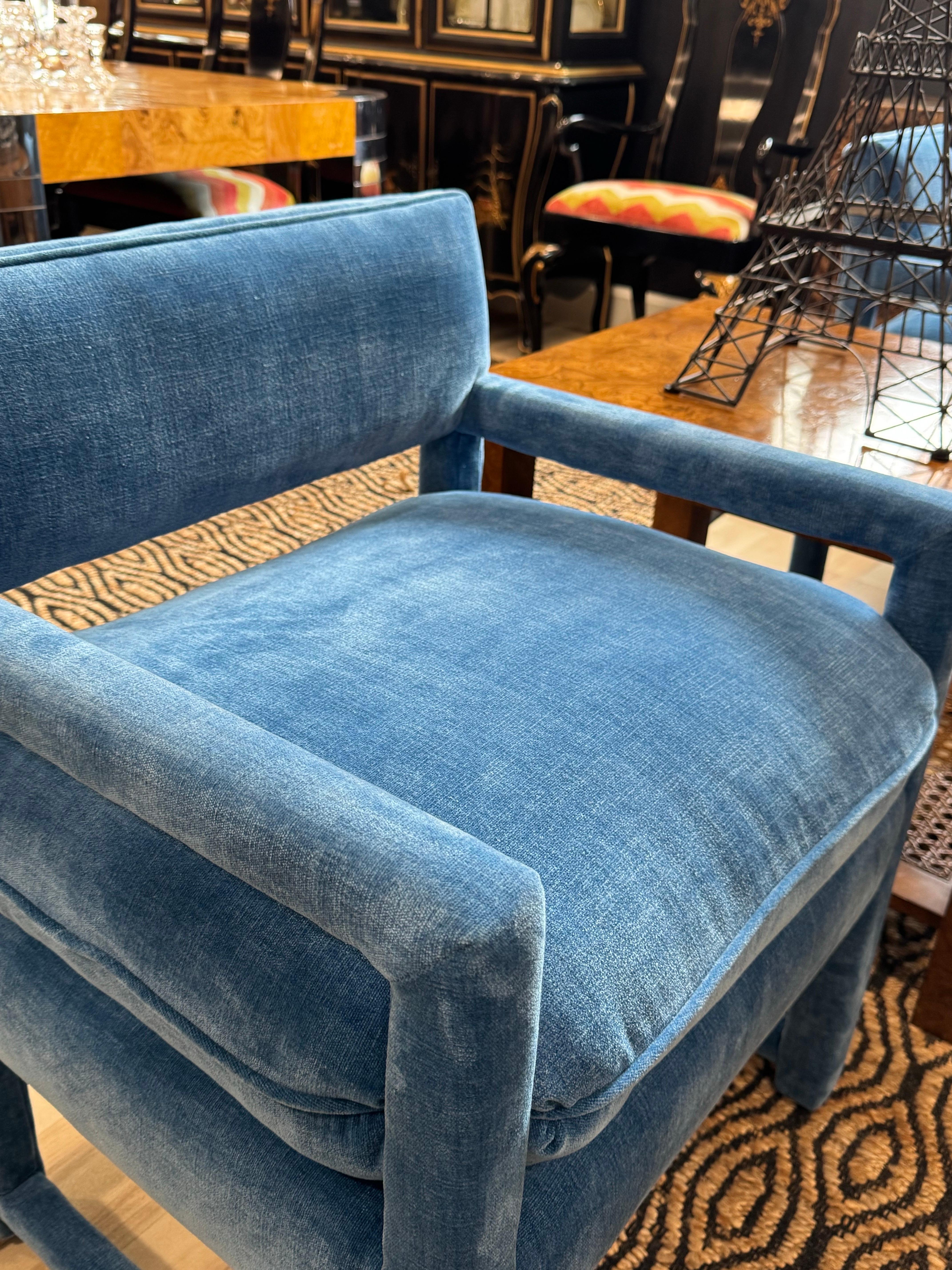 Sillas laterales vintage totalmente tapizadas de Flair by Bernhardt, un par en venta 1