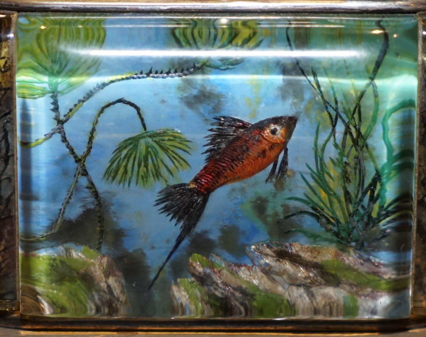 Fully Working 1950's Dunhill Aquarium Oversized Table Lighter Made in England 1