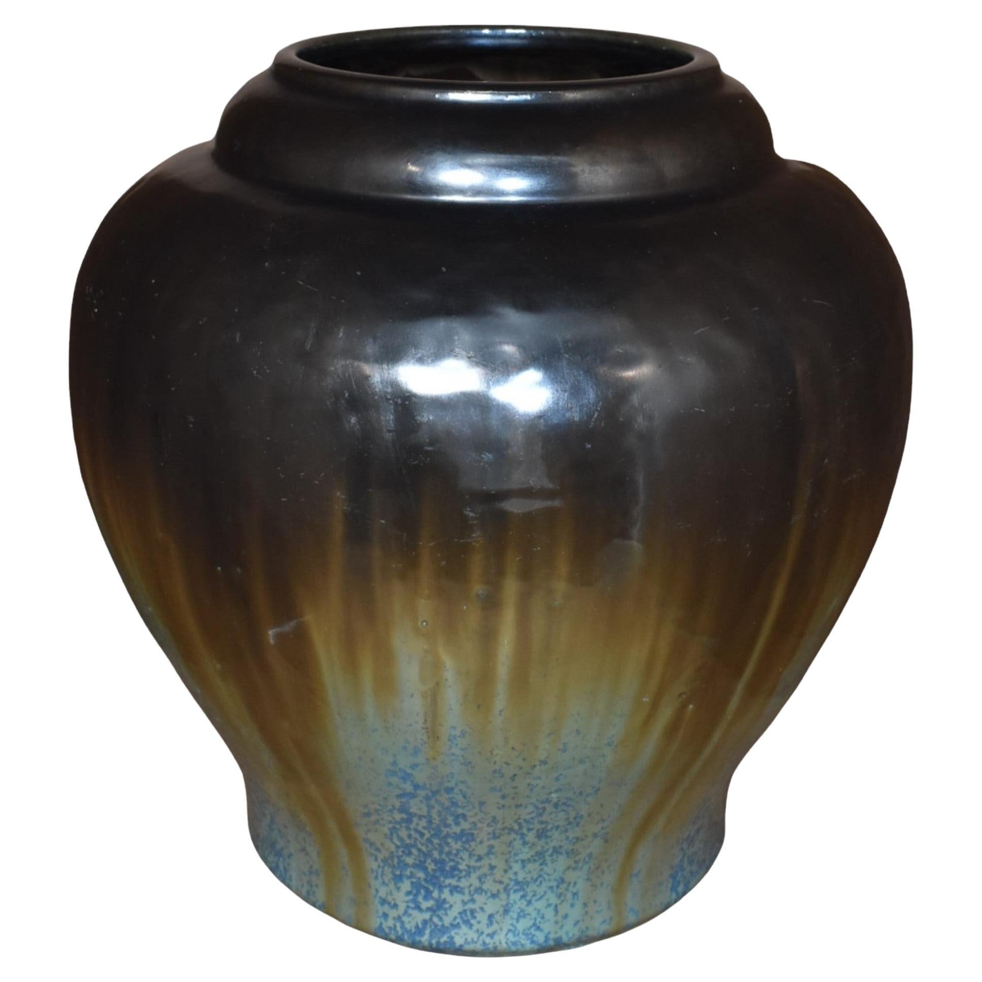 Fulper 1917-23 Arts and Crafts Pottery vase en céramique à glaçure flambée noire et bleue 591 en vente