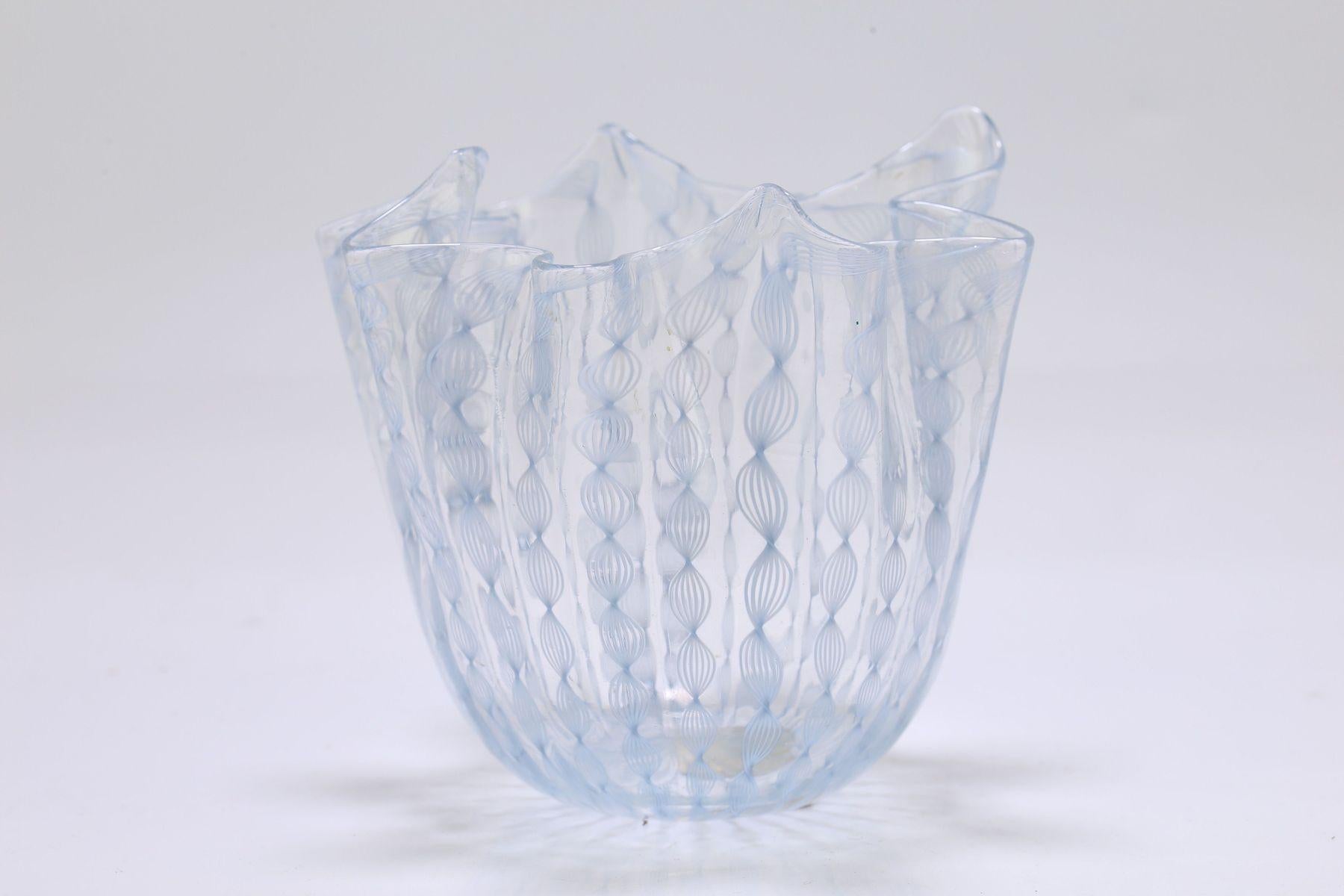 Handkerchief bowl/vase designed by Fulvio Bianconi for Venini, Murano. This fazzoletto bowl features zanfirico glass with lattimo white netted vertical cane and light blue ribbons, showcasing a technique dating back to the 16th century in Murano.