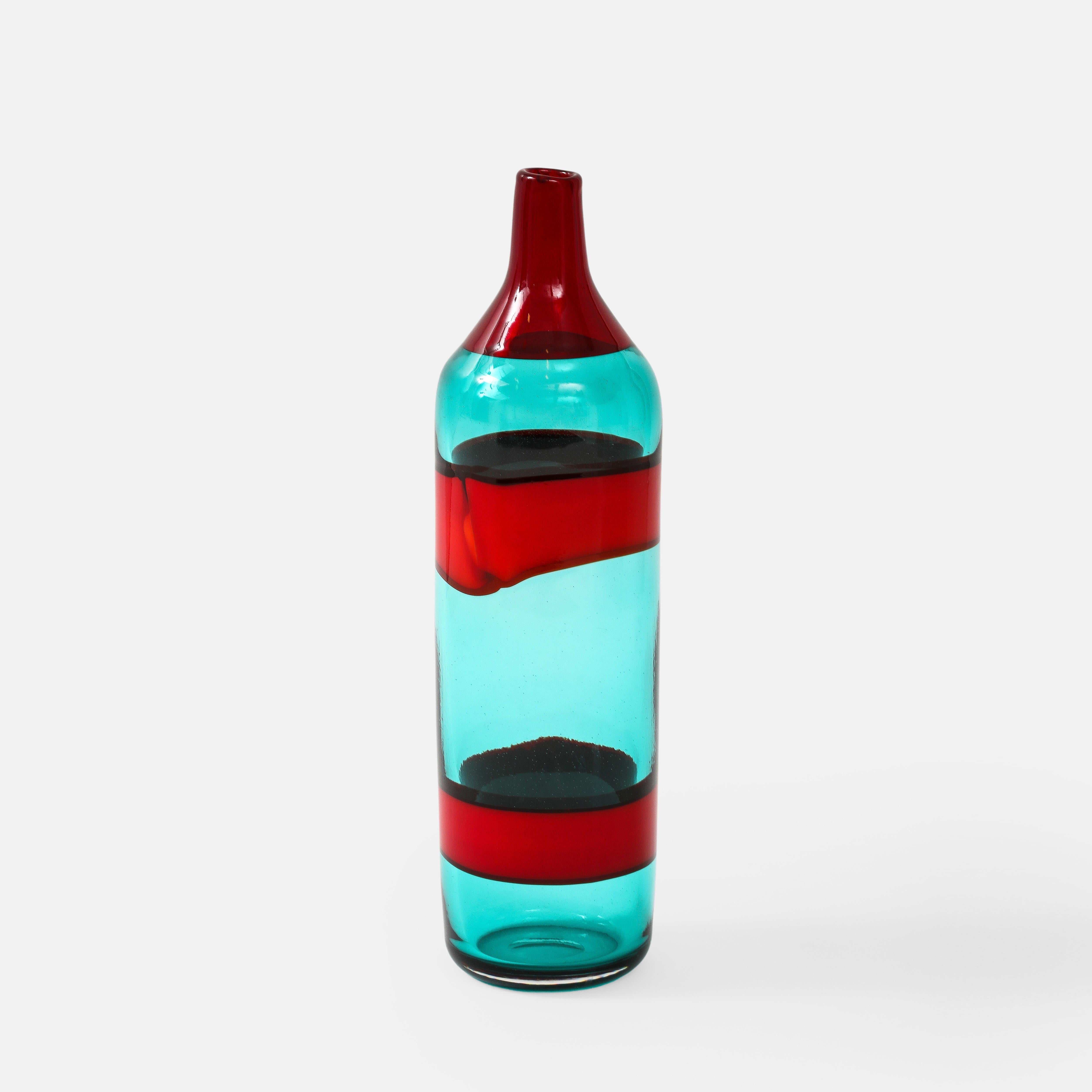 Italian Fulvio Bianconi for Venini Fasce Orizzontali Bottle Model 4315 Green Red Glass  For Sale