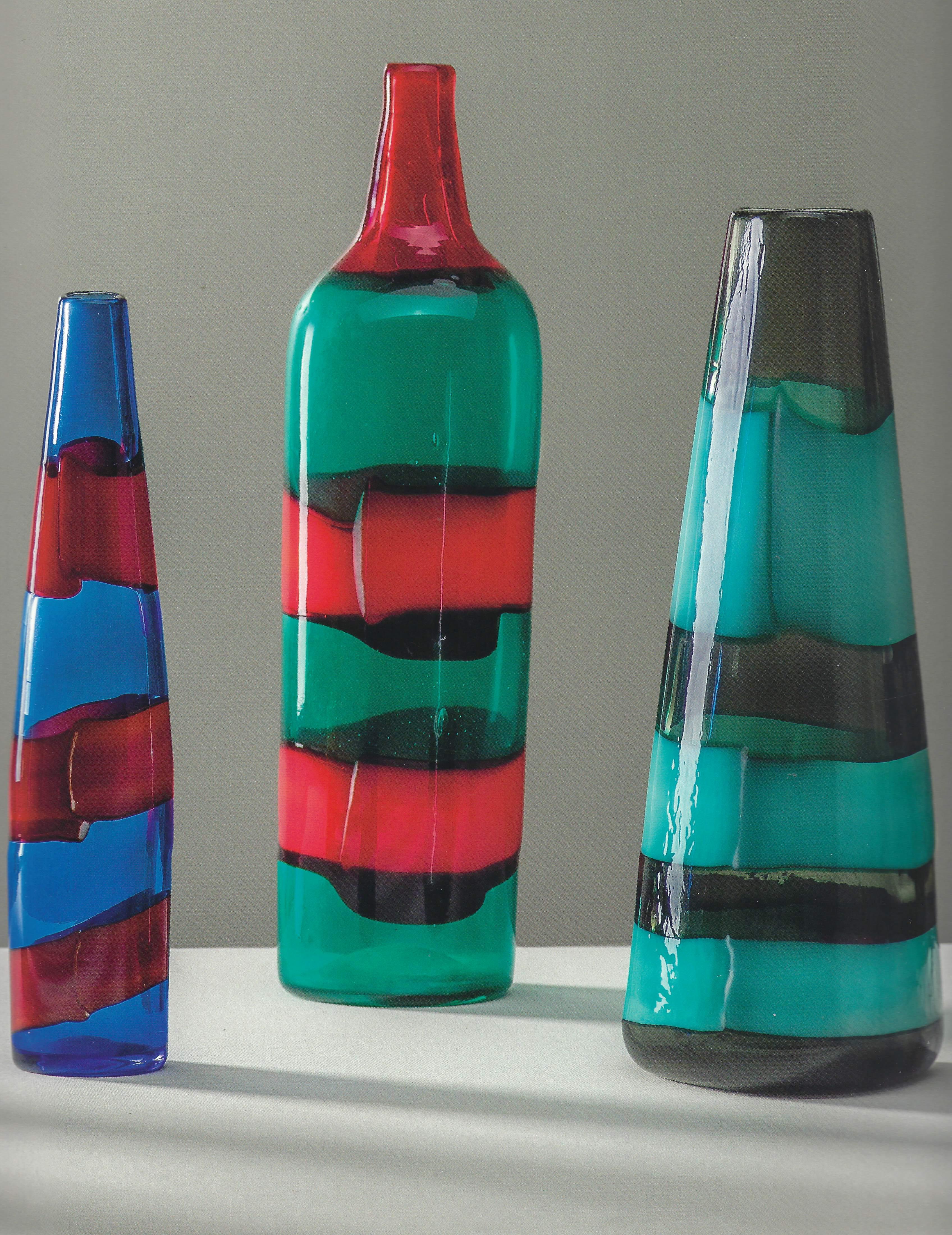 Fulvio Bianconi for Venini Fasce Orizzontali Bottle Model 4315 Green Red Glass  For Sale 6