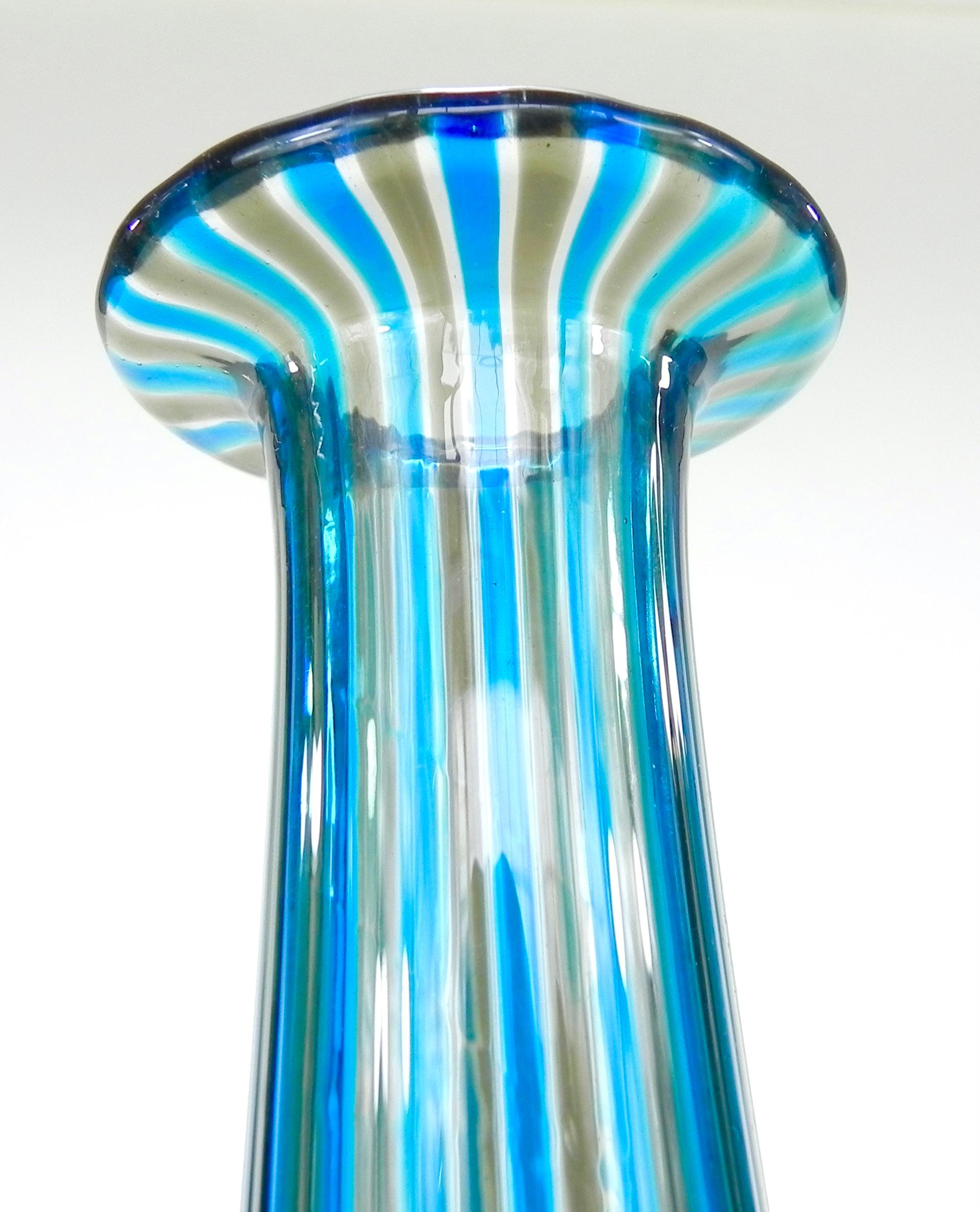 Hand-Crafted Fulvio Bianconi Murano Venini Glass Bottle Vase, 1984 For Sale