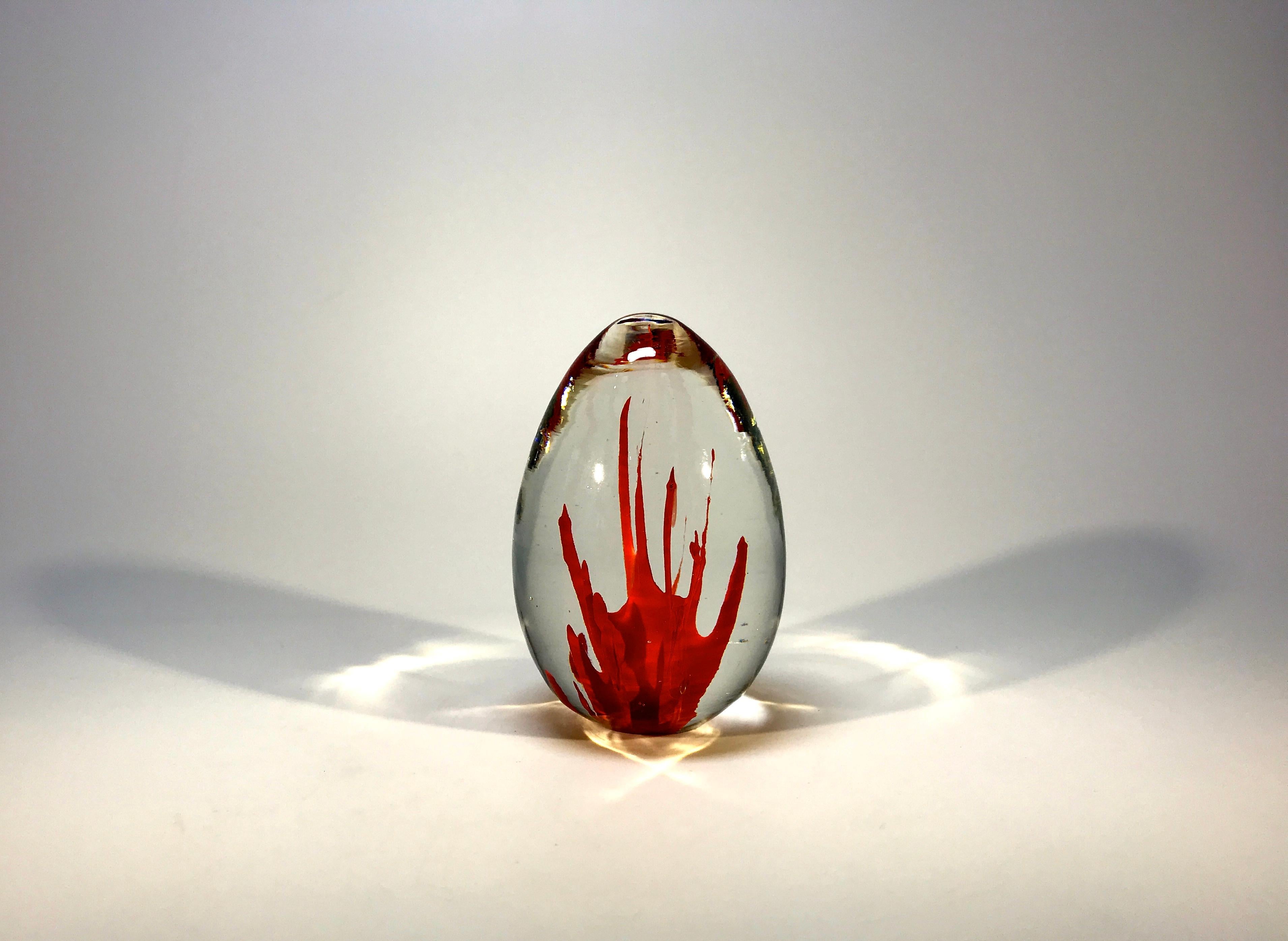 Mid-Century Modern Fulvio Bianconi Signed Venini, Italia, Coral Red Glass Egg Paperweight, 1960s