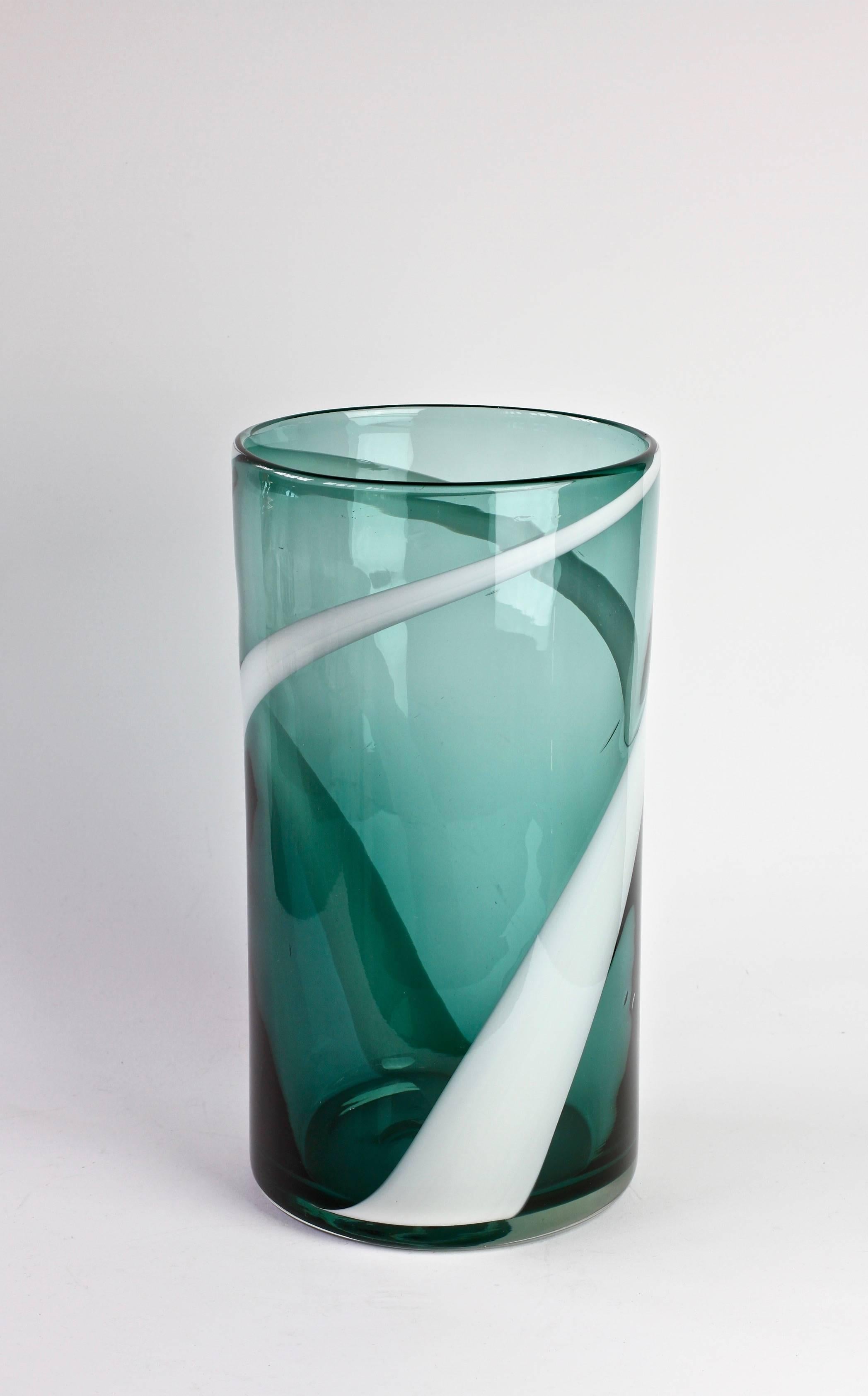 Fulvio Bianconi Style Murano Glass Vase White Striped over Petrol Green, Italy 7