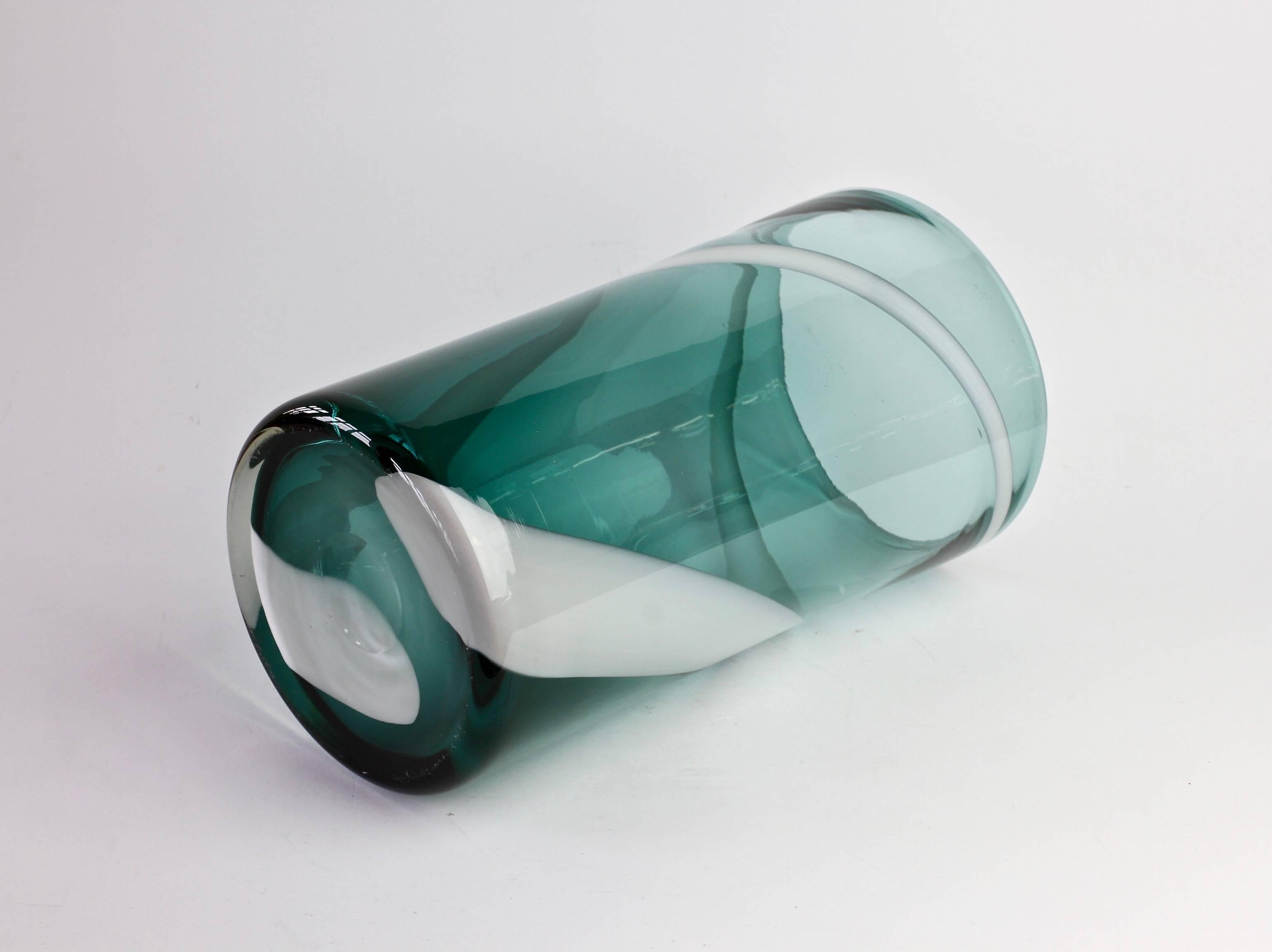 Fulvio Bianconi Style Murano Glass Vase White Striped over Petrol Green, Italy 8