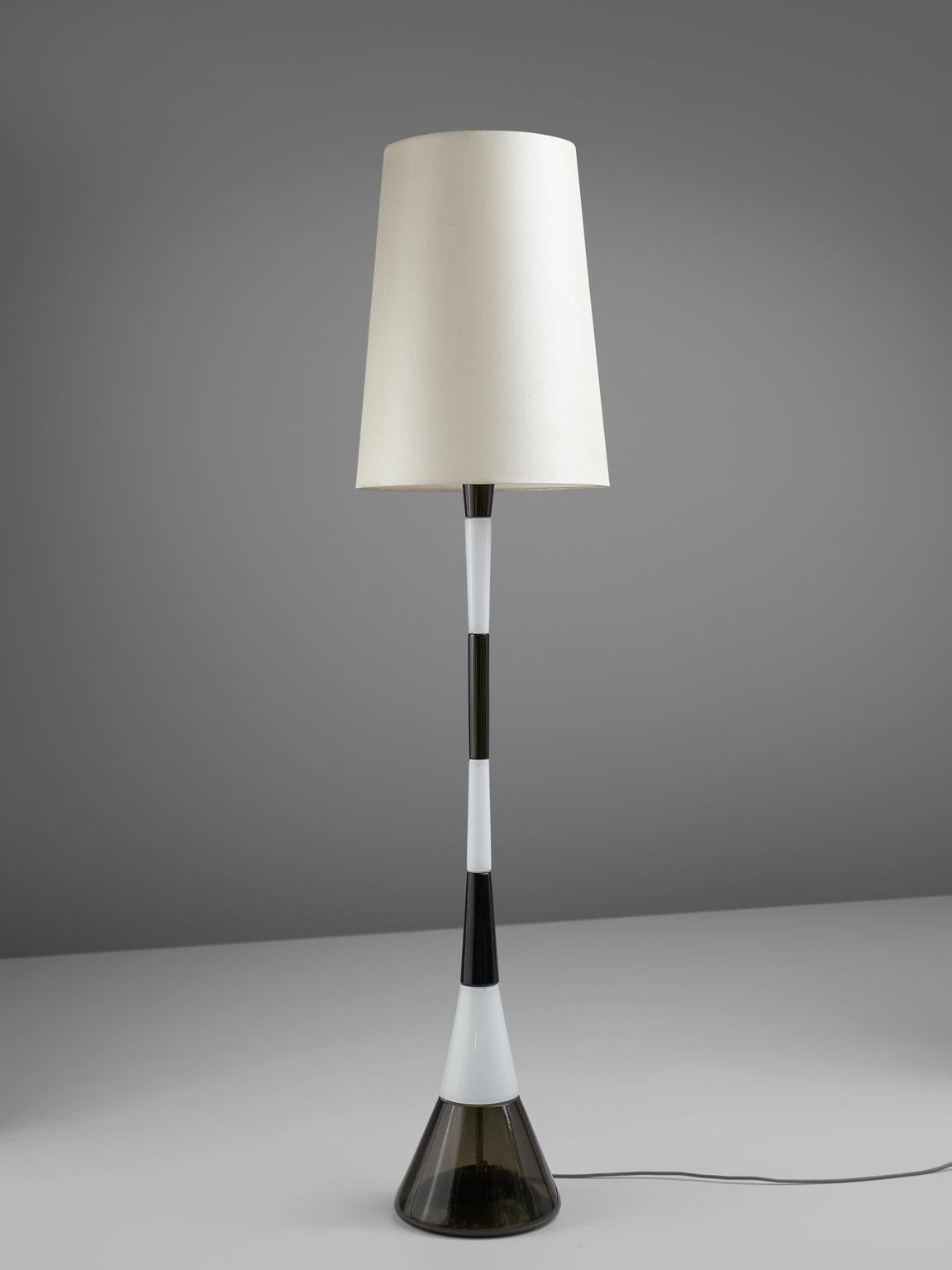Milieu du XXe siècle Fulvio Bianconi lampadaire bicolore en verre de Murano