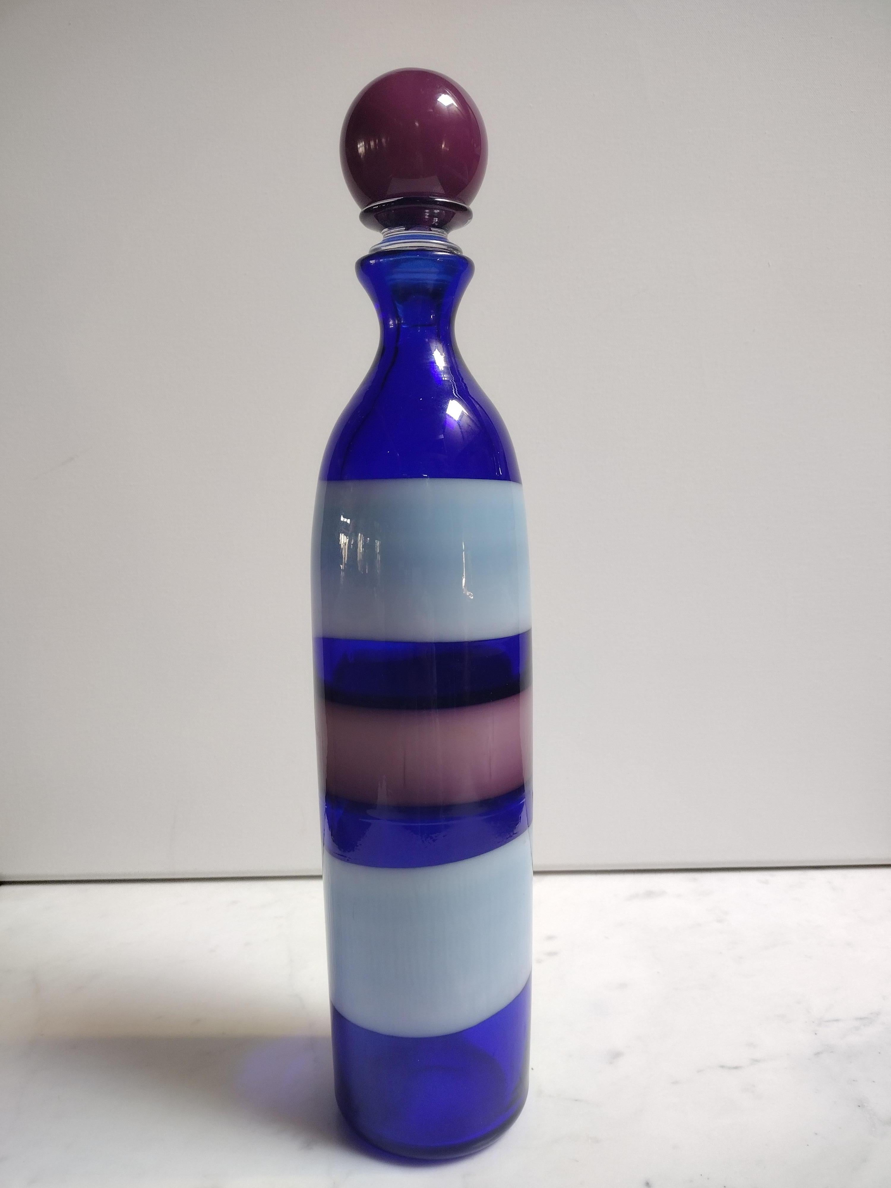 20ième siècle Fulvio Bianconi Venini A Fasce Orizzontali vase avec bouchon modèle 4581 en vente