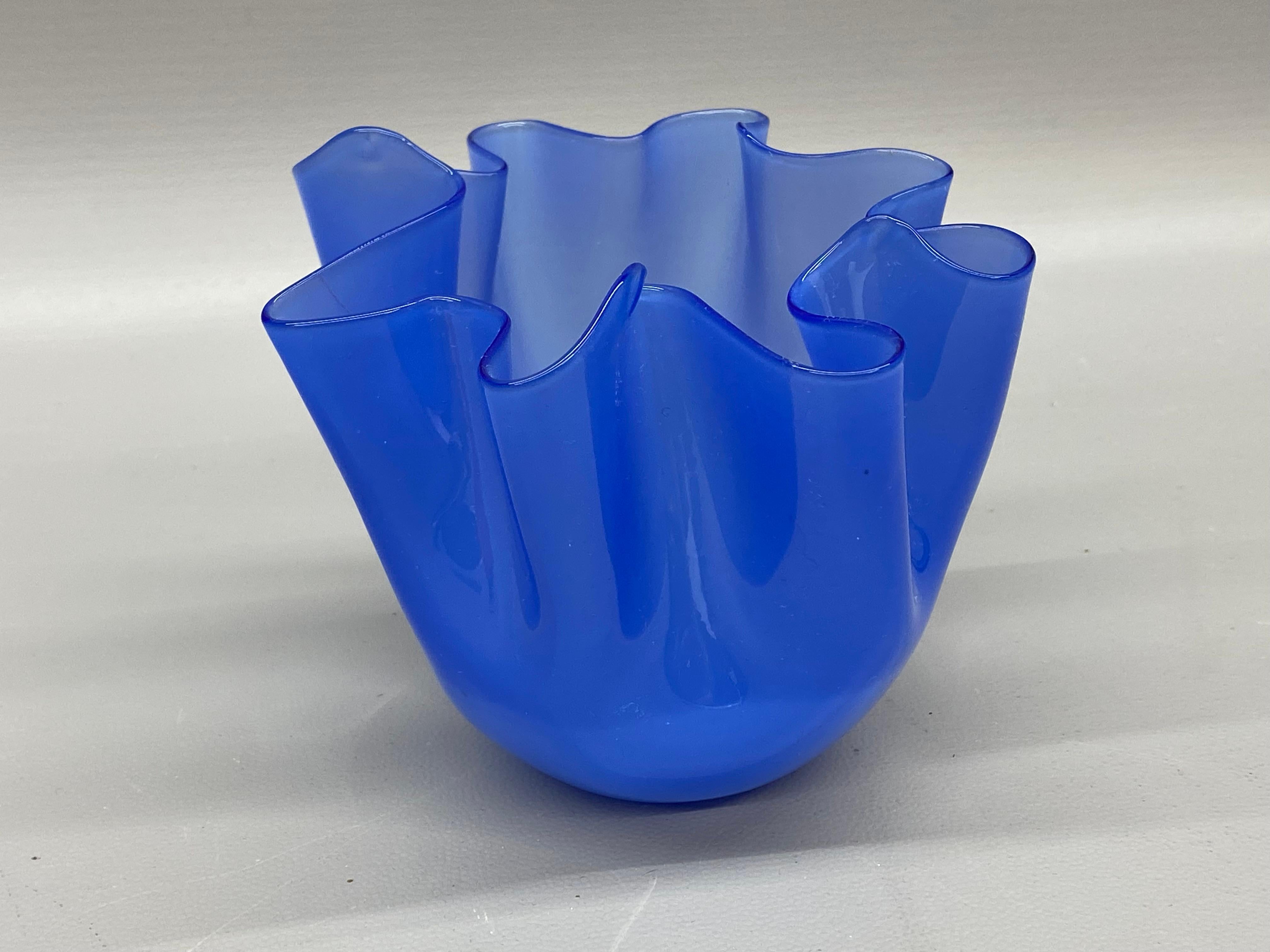 Fulvio Bianconi Venini Murano Azurblau Fazzoletto Vase (Italienisch) im Angebot