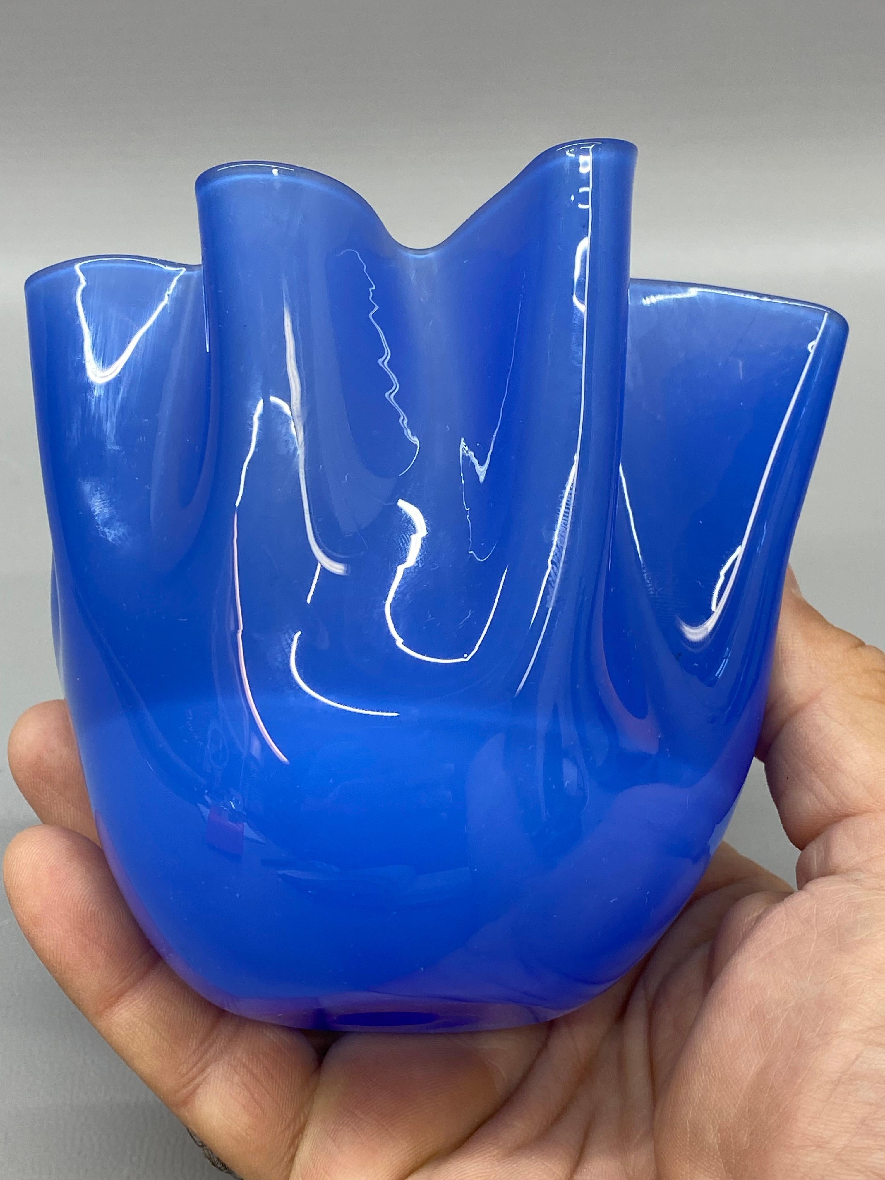Fulvio Bianconi Venini Murano Azurblau Fazzoletto Vase im Zustand „Gut“ im Angebot in Garnerville, NY