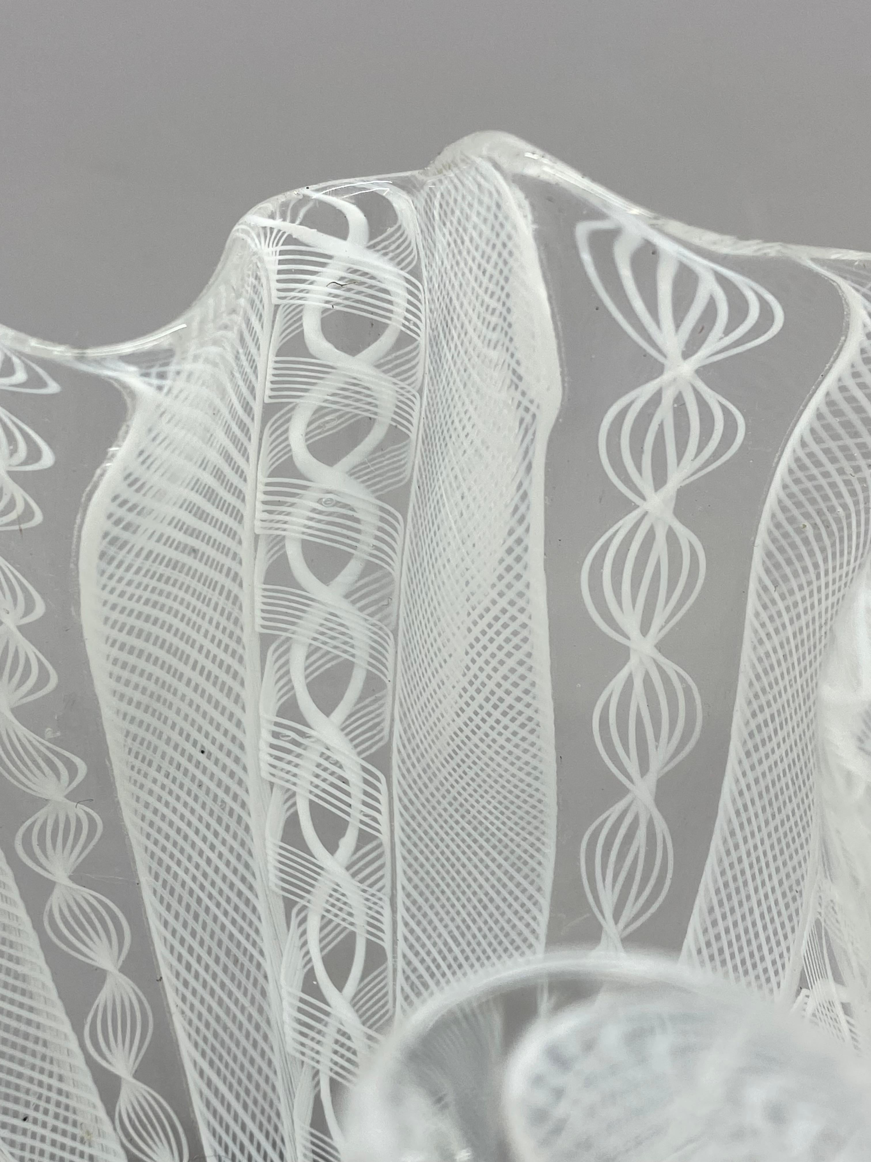 Vase Fulvio Bianconi Venini Zanfirico Latticino Fazzoletto en vente 3