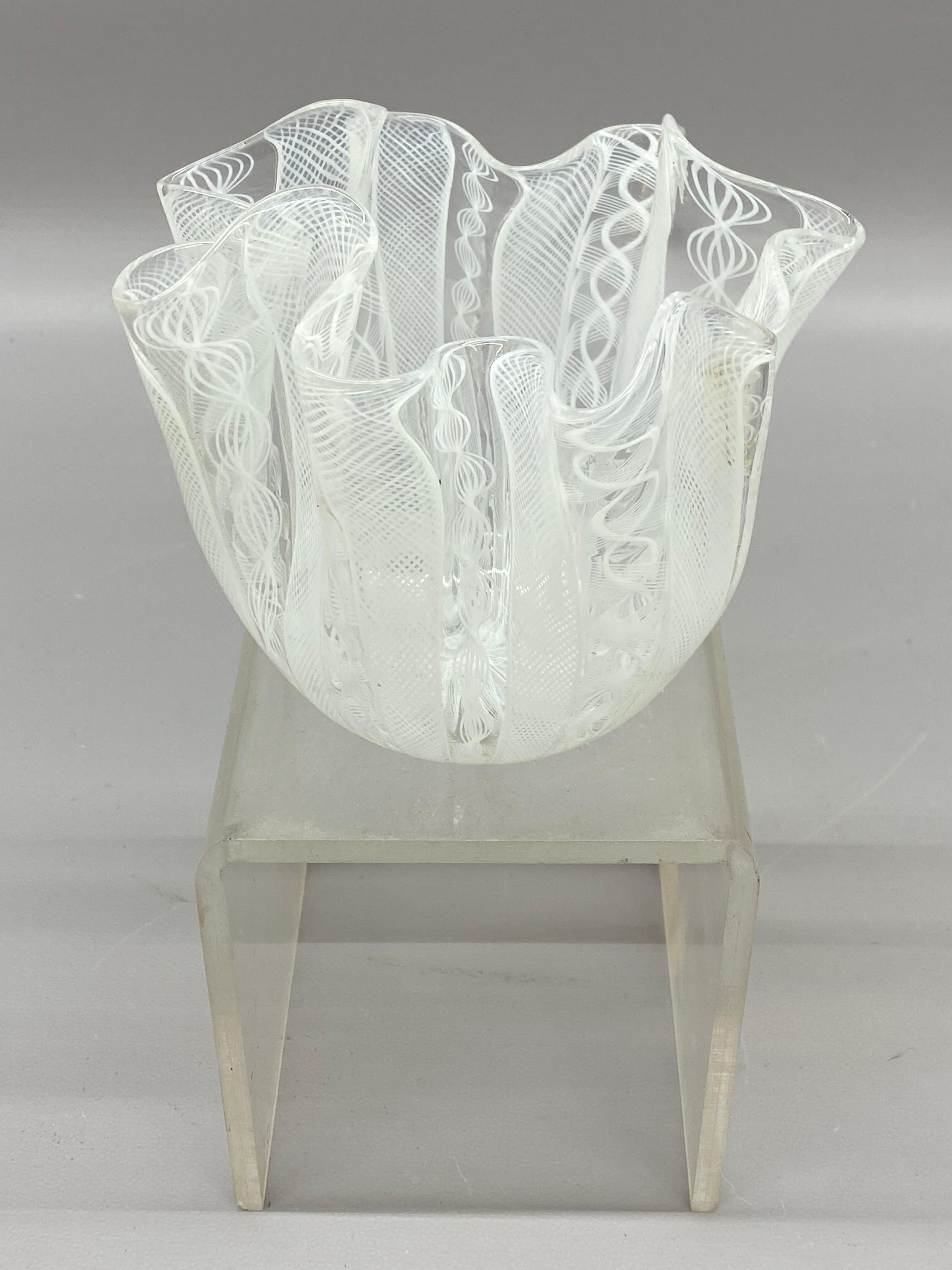 Mid-Century Modern Vase Fulvio Bianconi Venini Zanfirico Latticino Fazzoletto en vente