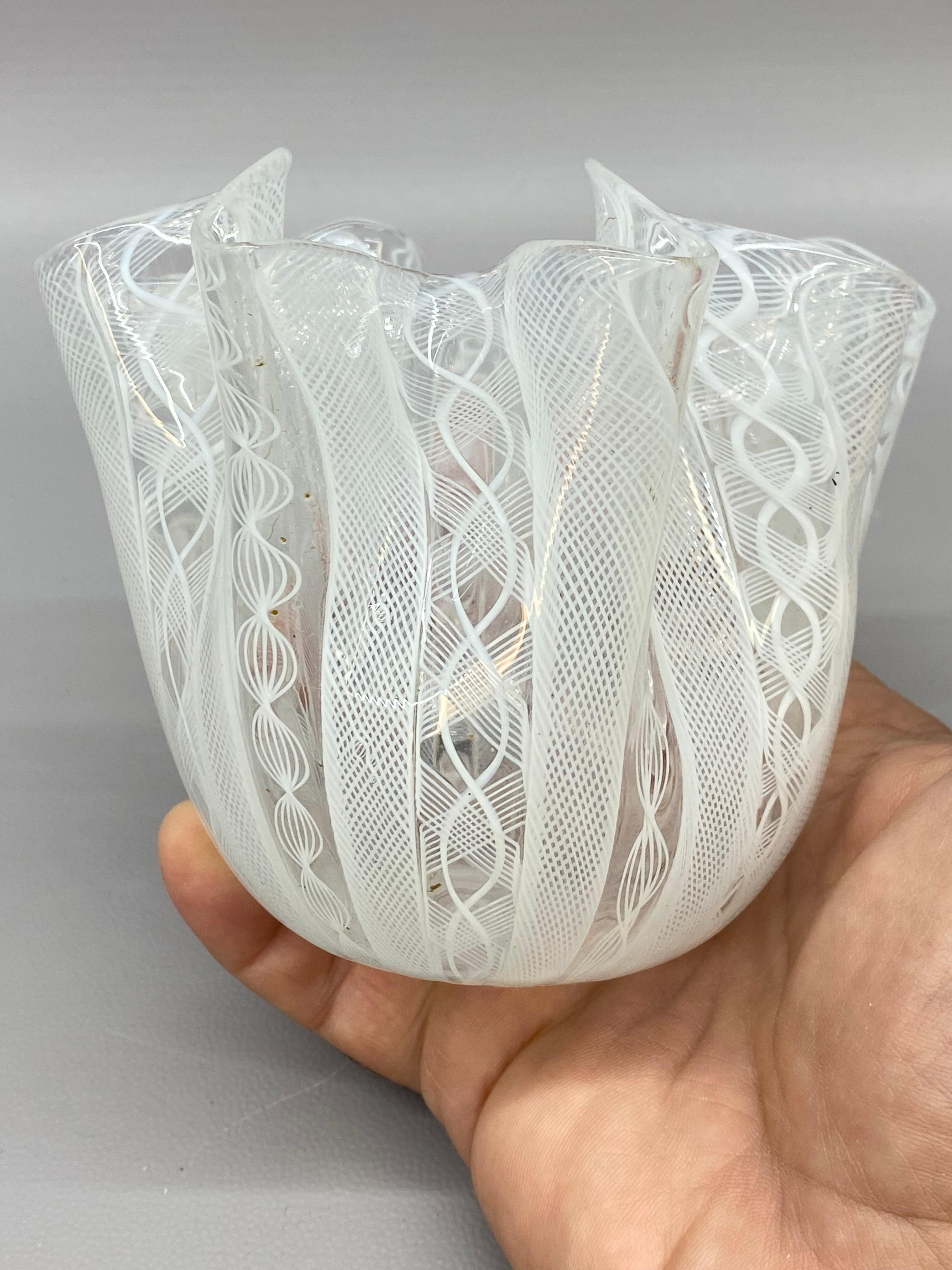 italien Vase Fulvio Bianconi Venini Zanfirico Latticino Fazzoletto en vente