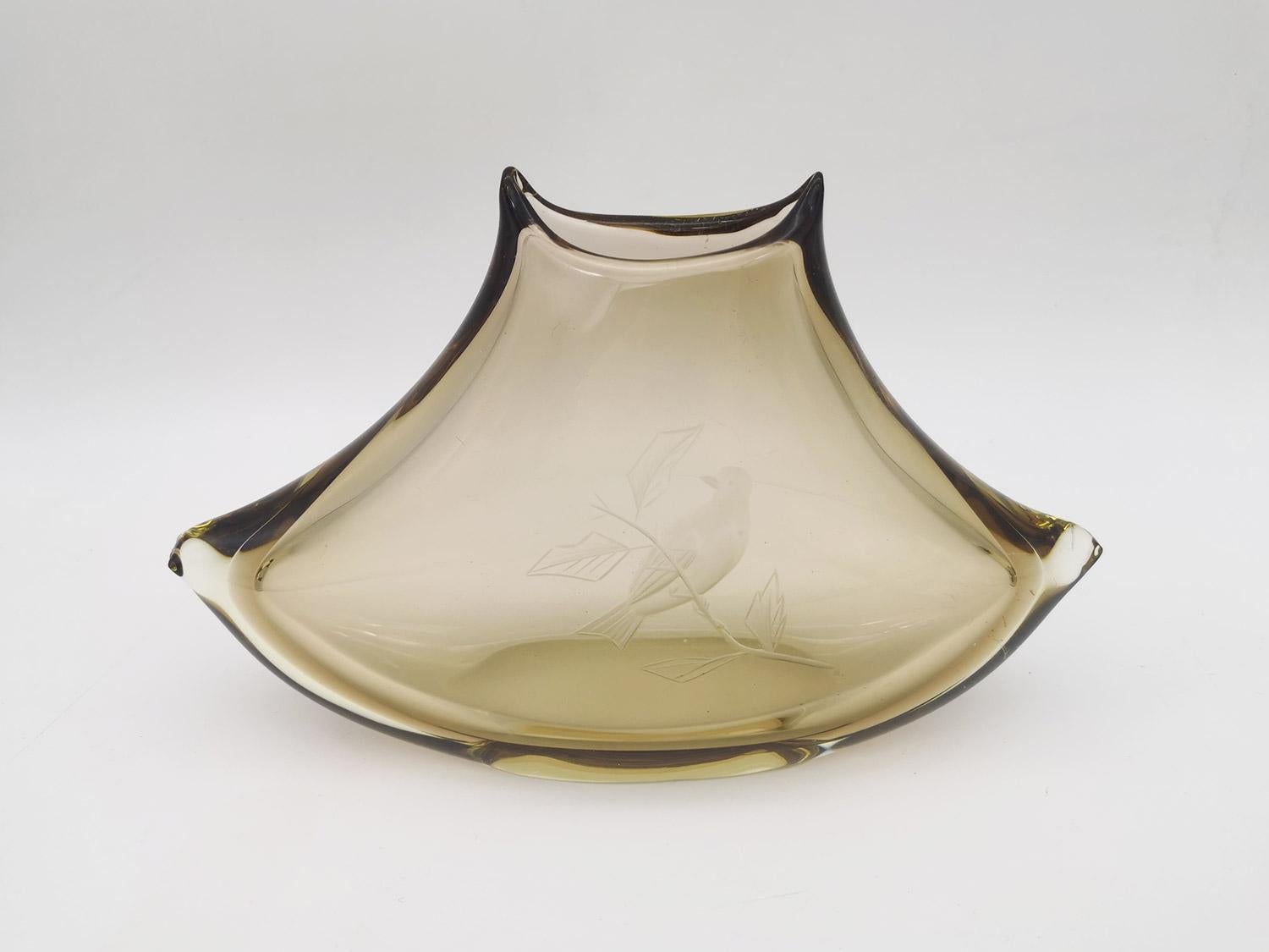Fumè Böhmische Vase aus dickem Glas mit Gravuren im Zustand „Gut“ im Angebot in Albignasego, IT