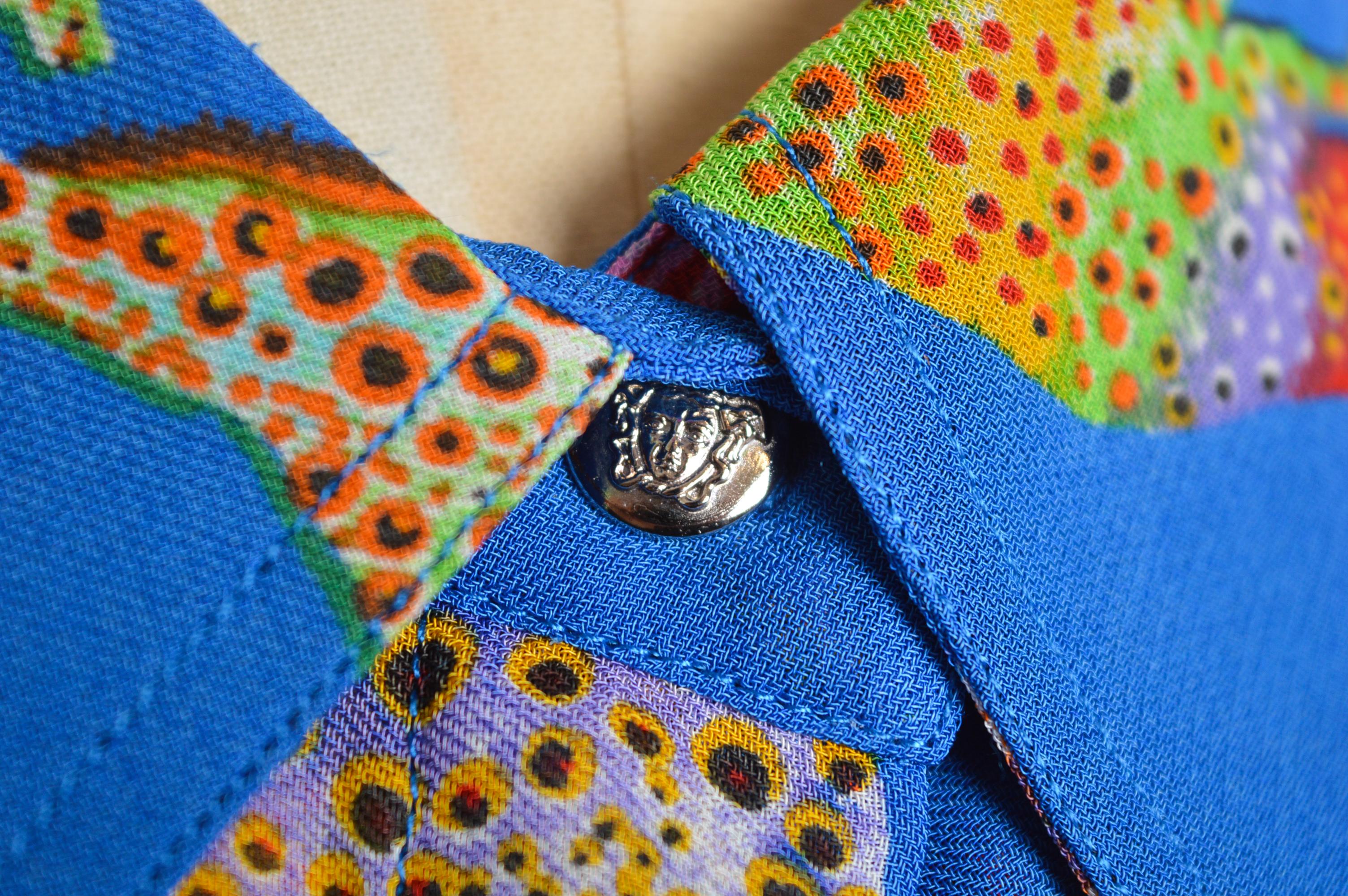 Fun 1990's Gianni Versace Bunte Tier Cartoon Shirt & Tank Top Set im Zustand „Gut“ im Angebot in Sheffield, GB