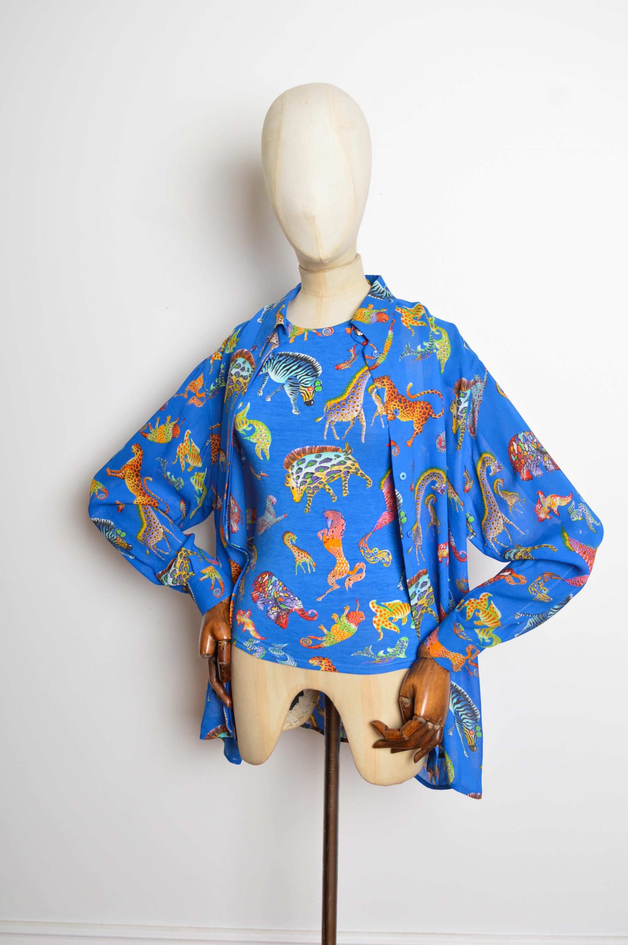 Fun 1990's Gianni Versace Bunte Tier Cartoon Shirt & Tank Top Set im Angebot 2