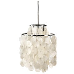 Fun 2DM Seashell Pendant Light by Verner Panton