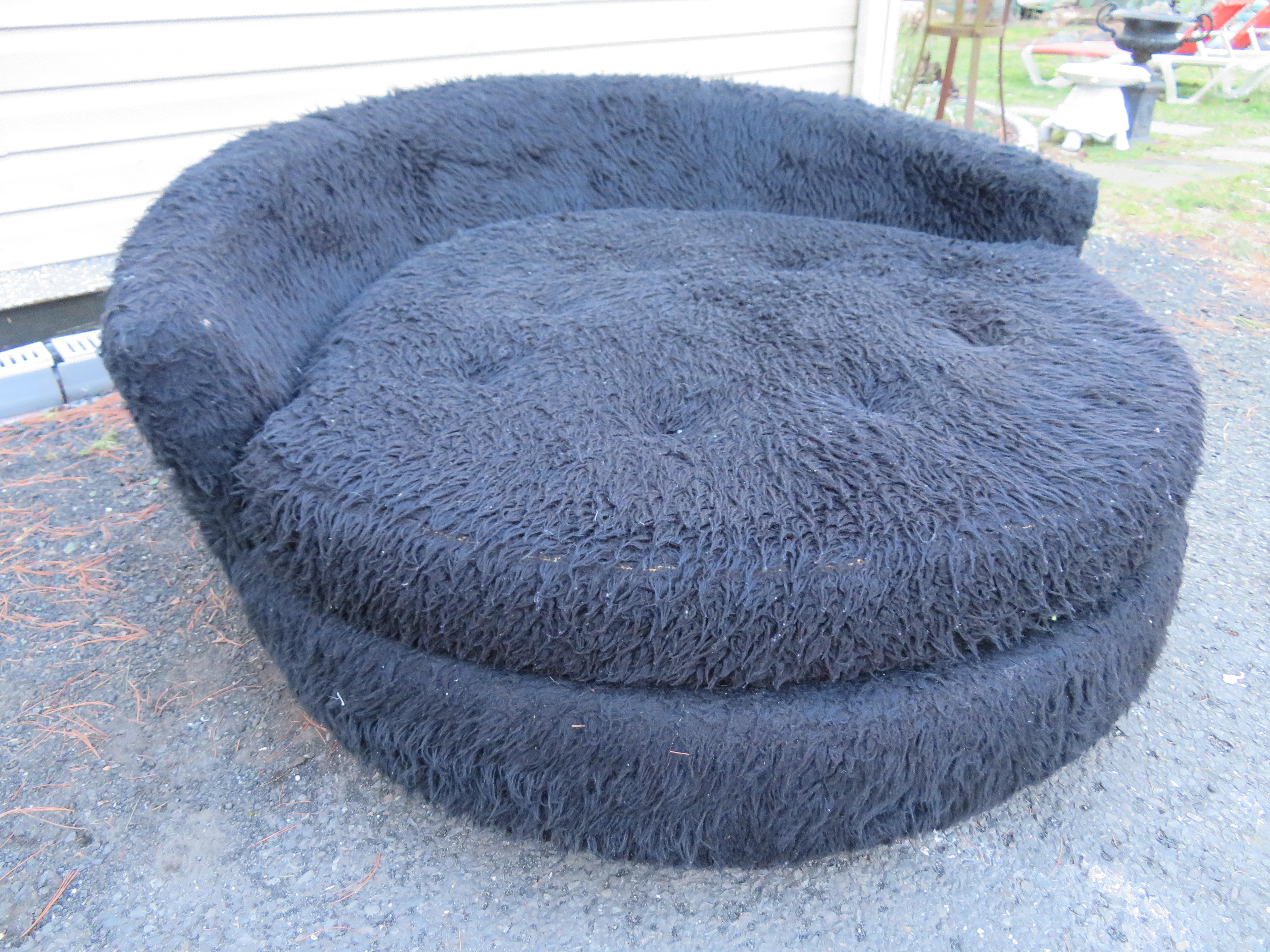 fluffy chaise lounge