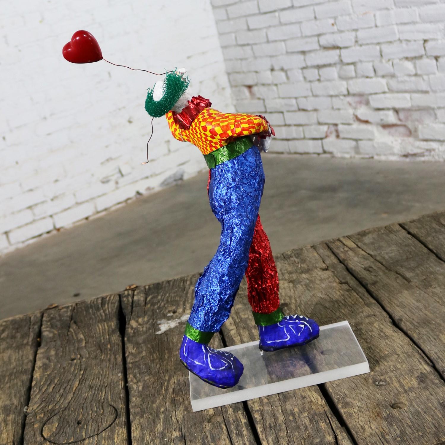 Fun Bright Mixed-Media Folk Art Clown Skulptur mit Ballon Papier Maché 1