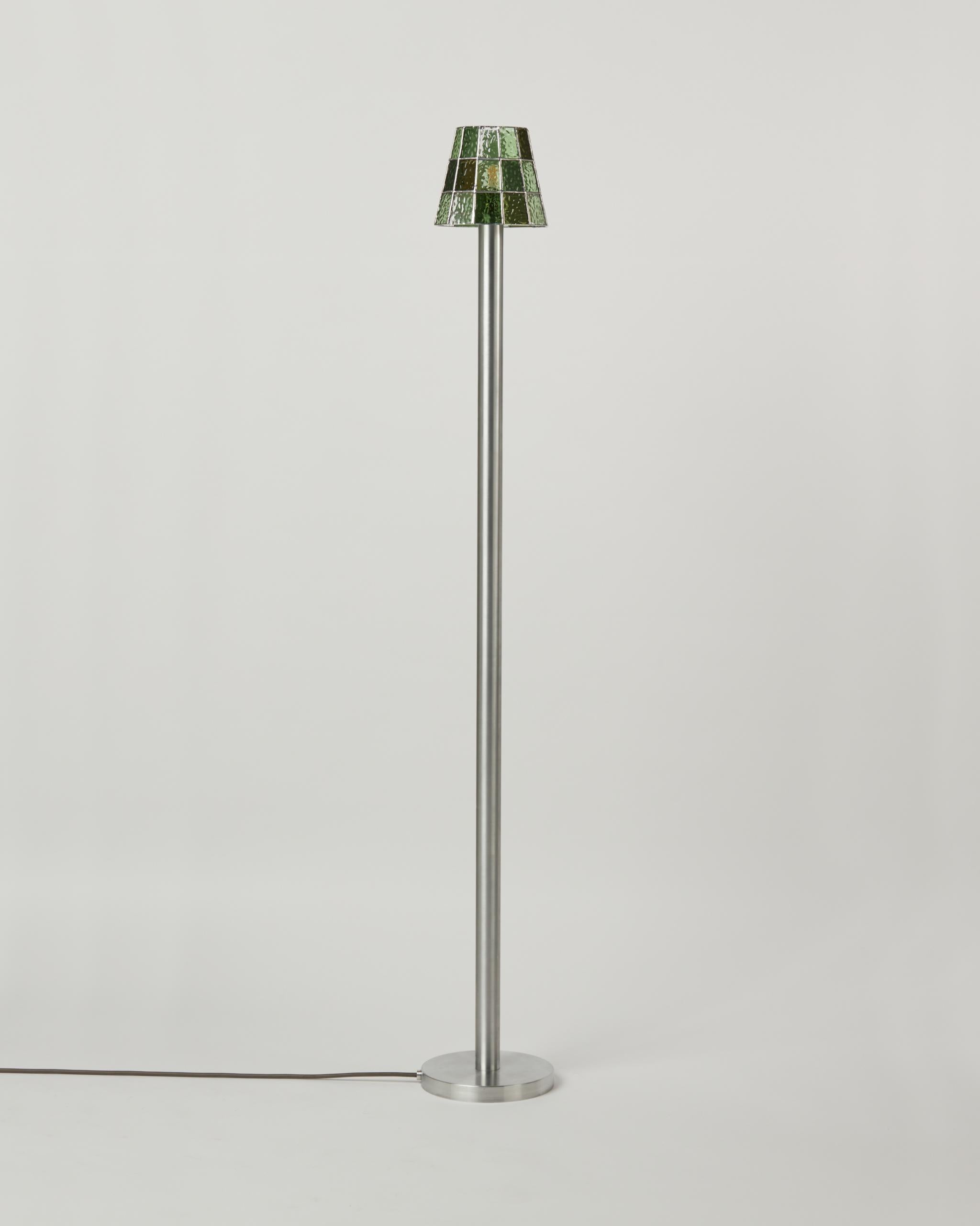 Fait main Lampadaire en verre teinté Fun Guy de Frangere Studio en vente