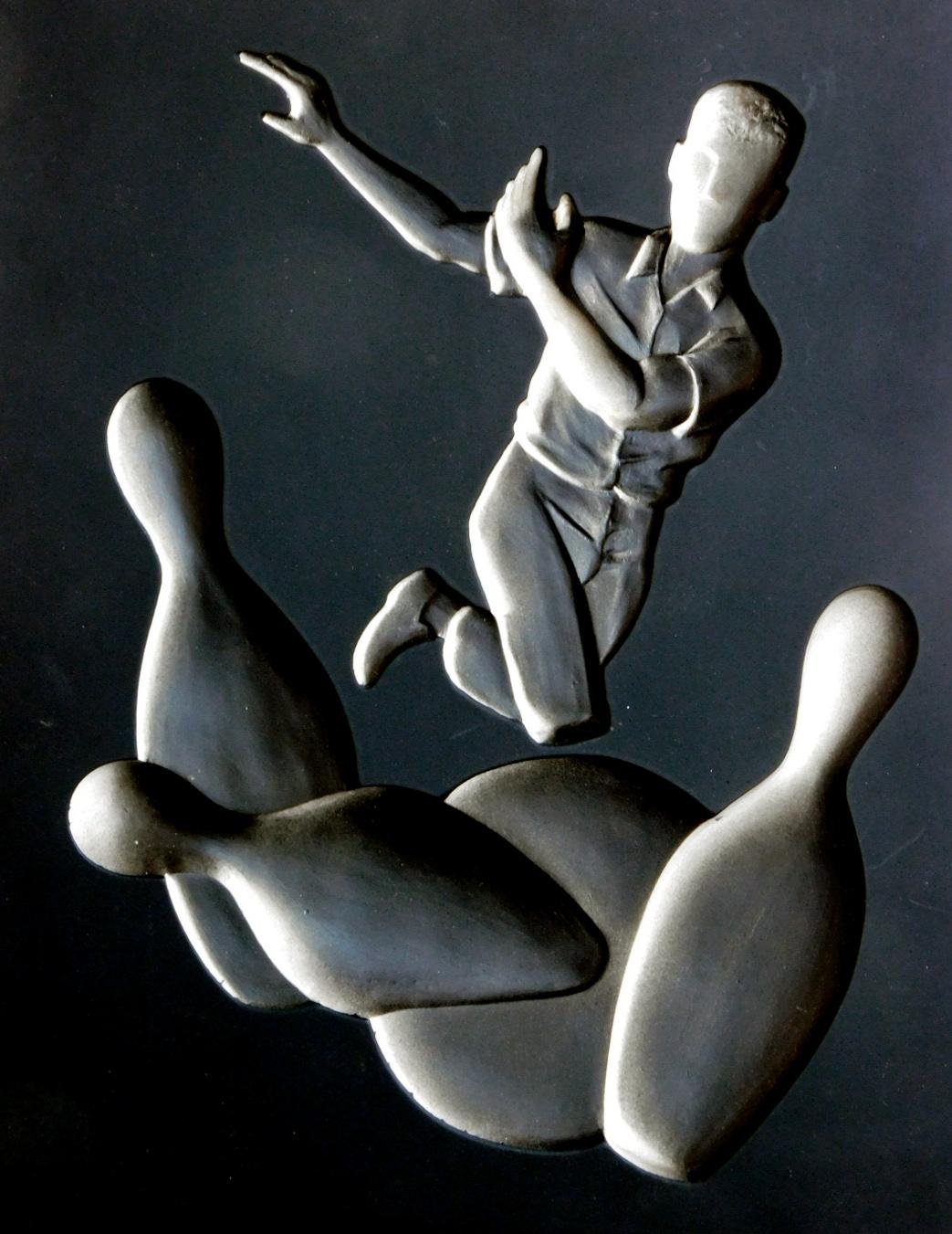 Ensemble amusant de 3 plaques de sport en plâtre Artcraft en relief négatif Hans Richter 1961 en vente 1