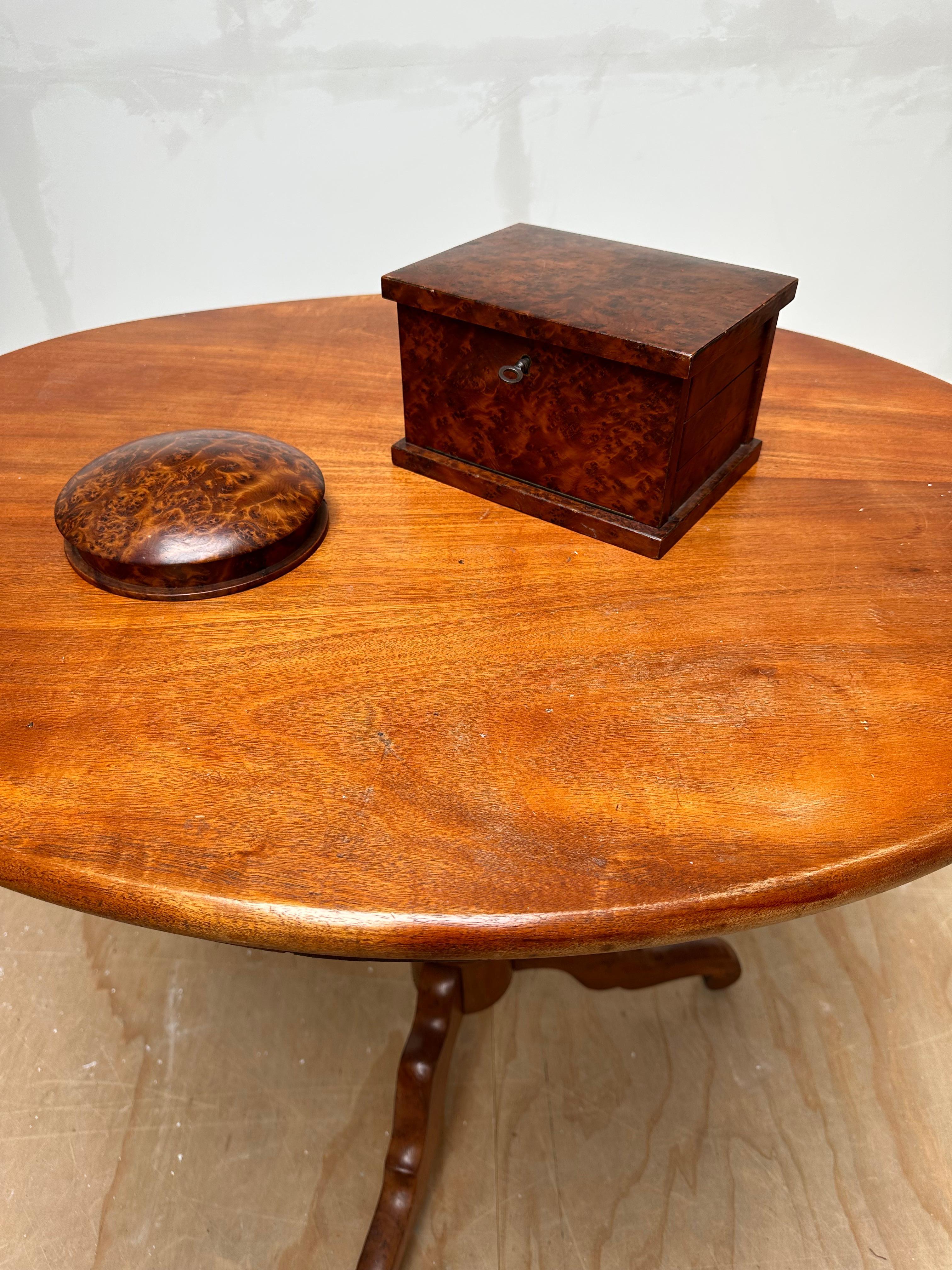 Functional and Stylish Burl / Burr Wood Foldable Jewelry Casket with Round Box 9