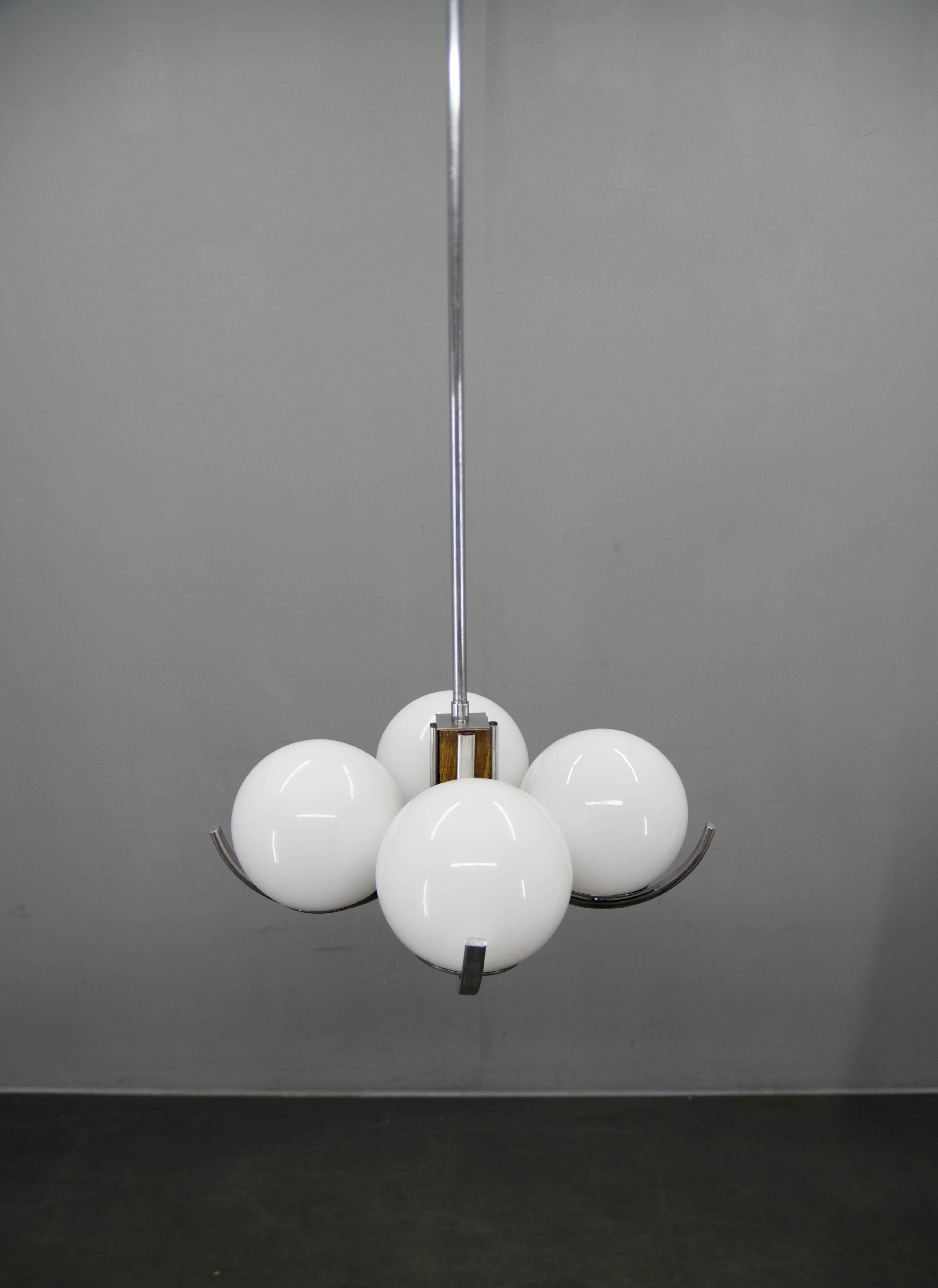 Funktionalistischer / Bauhaus-Kronleuchter, 1930er Jahre im Angebot 4