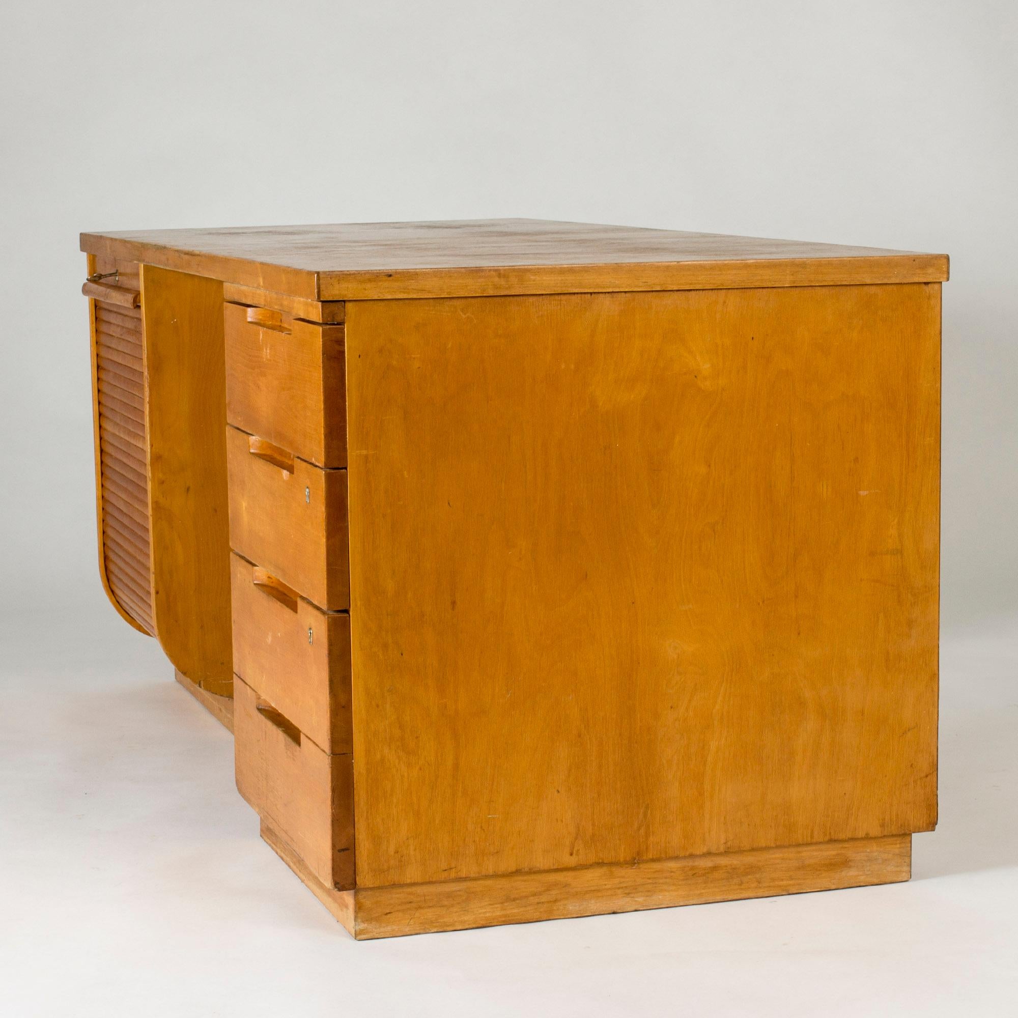 Functionalist Birch Desk by Alvar Aalto for Artek, Finland, 1930s For Sale 5